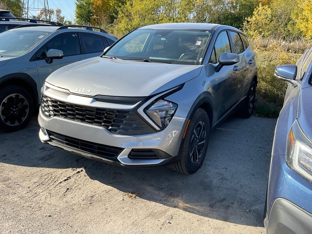 Used 2023 Kia Sportage Hybrid LX SUV