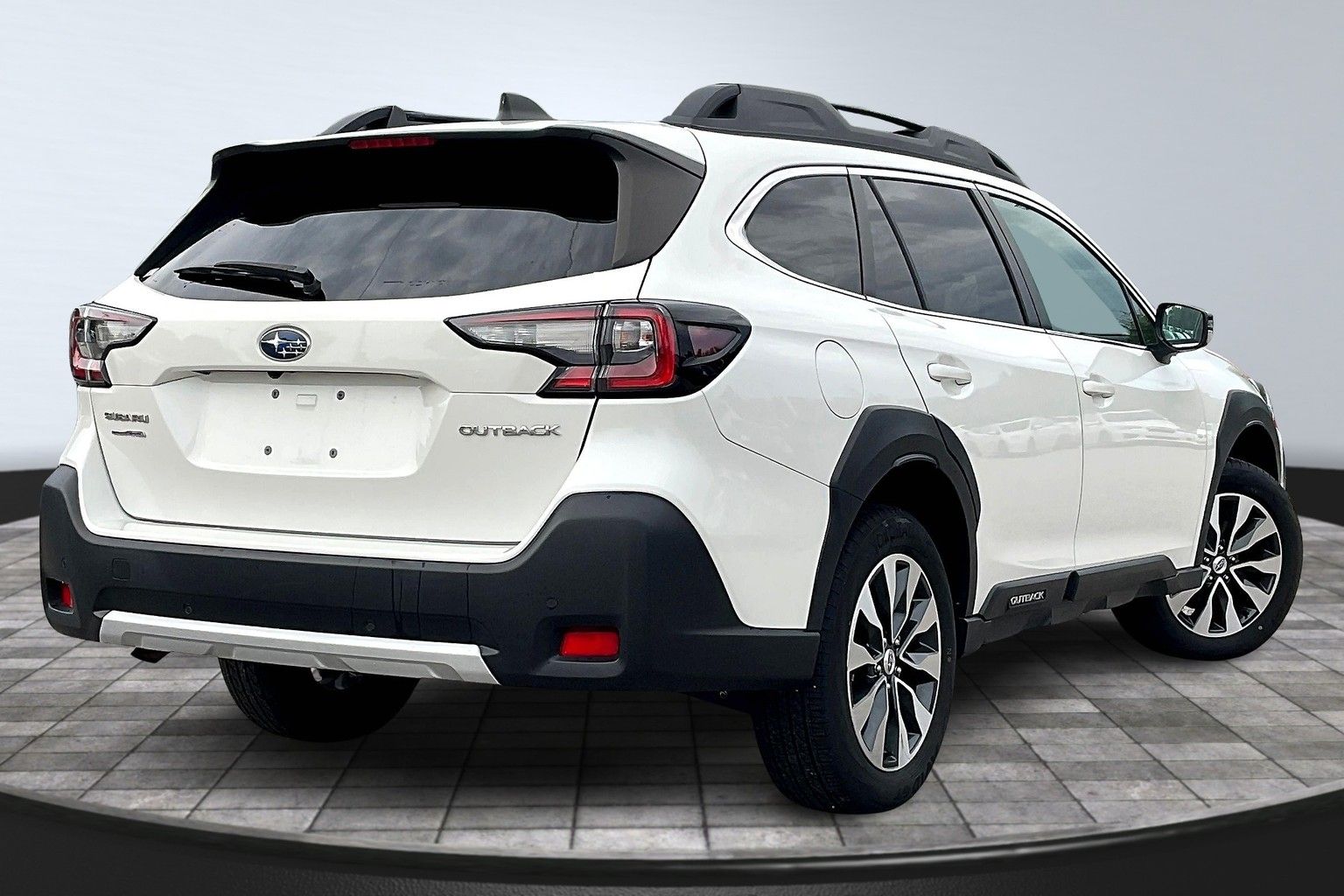 2023 Subaru Outback Limited photo 2
