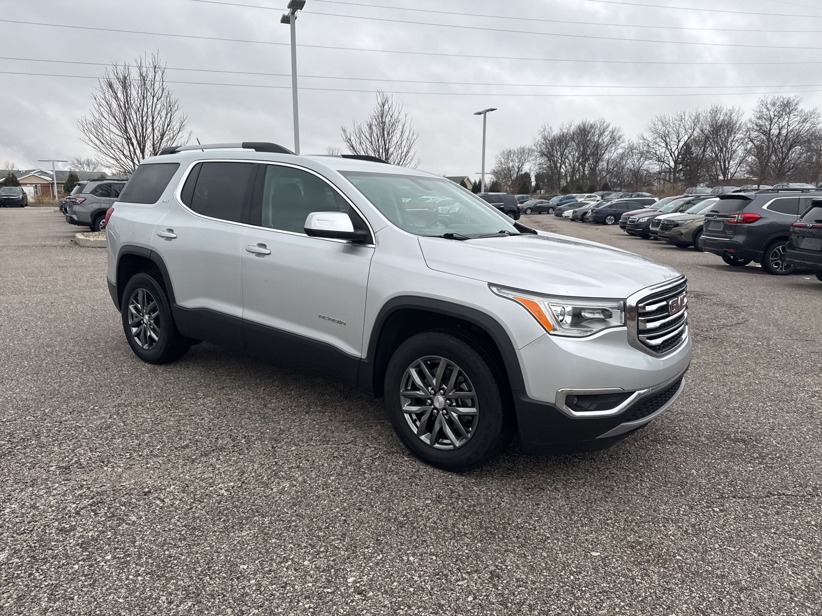 2017 GMC ACADIA - Image 9