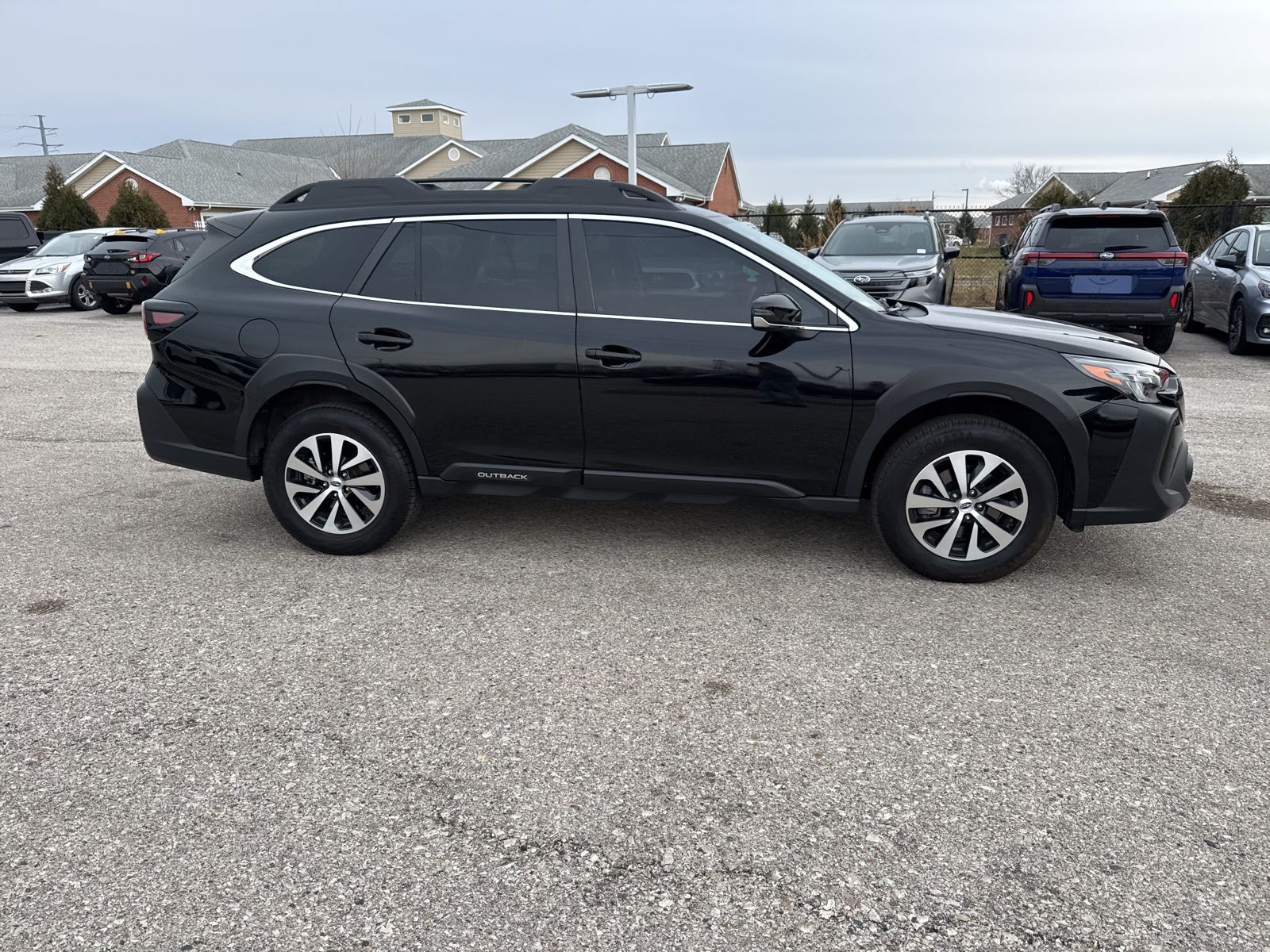 2024 SUBARU OUTBACK - Image 11