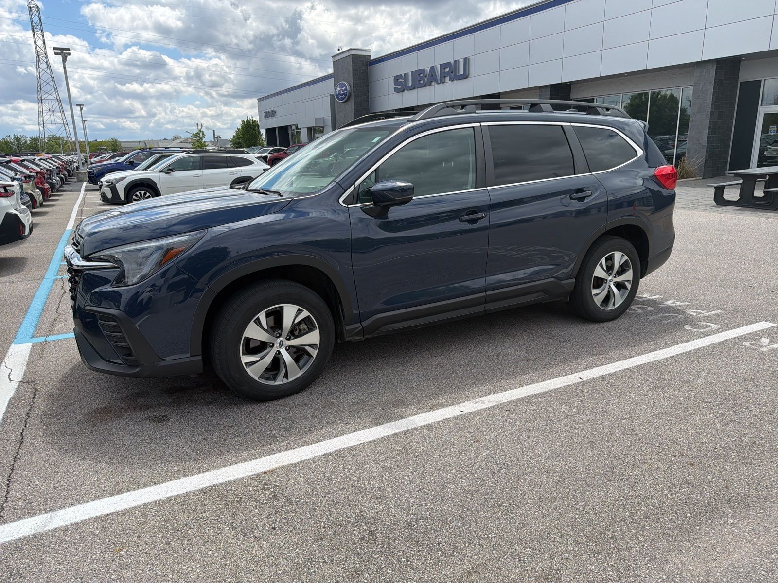 2024 Subaru Ascent Premium 7 Passenger's photo