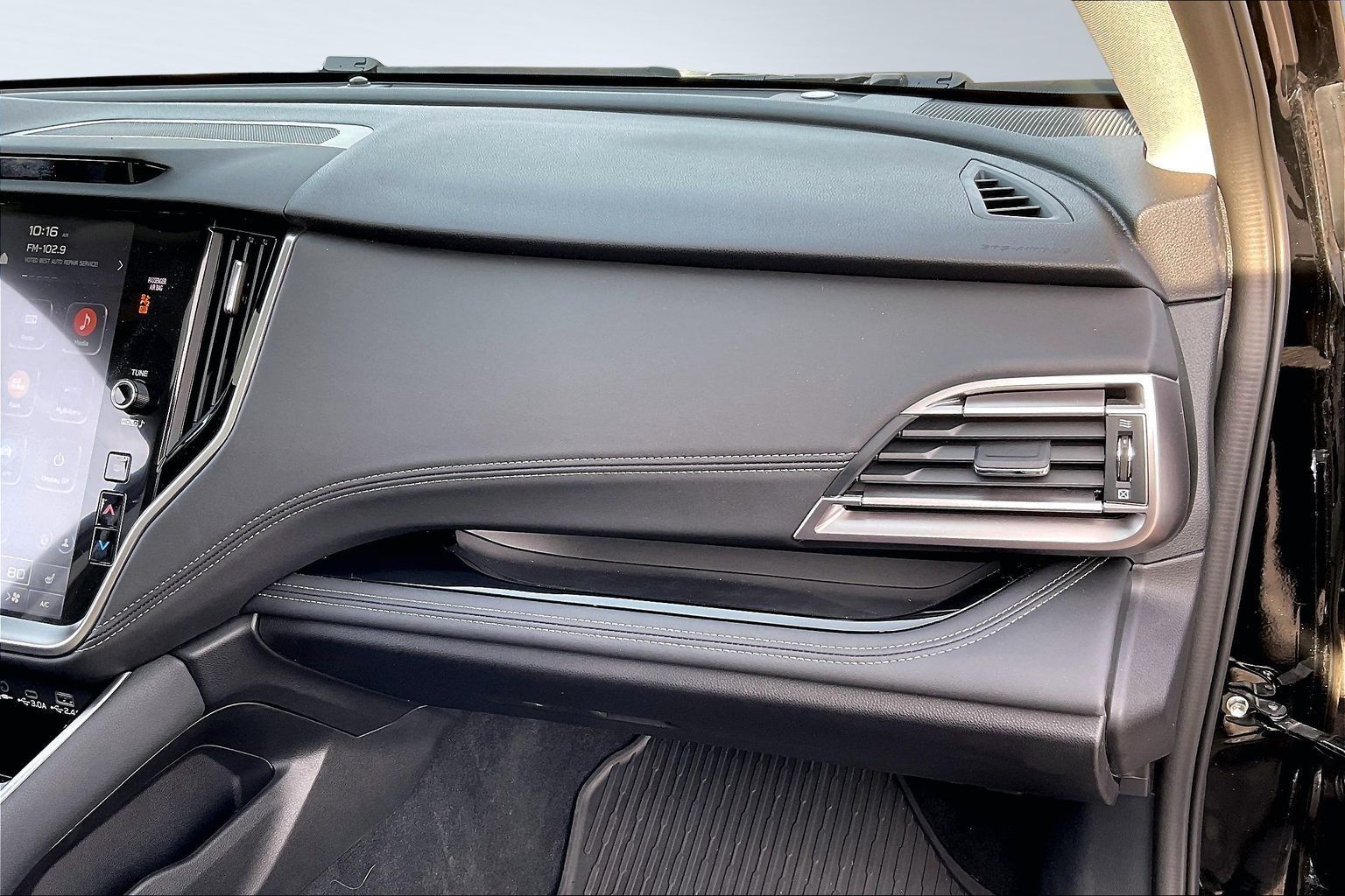 2025 SUBARU OUTBACK - Image 15