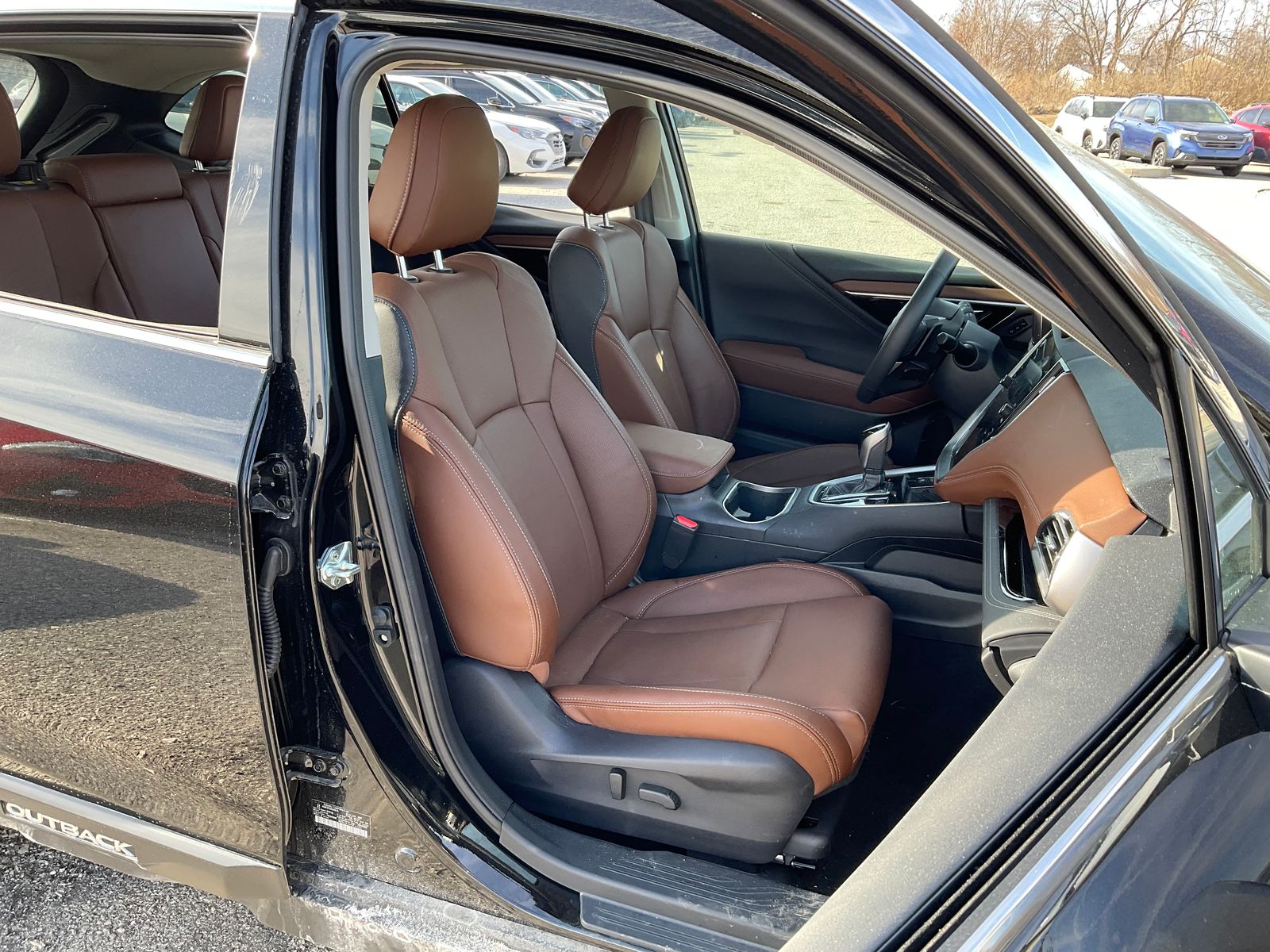 2025 SUBARU OUTBACK - Image 13