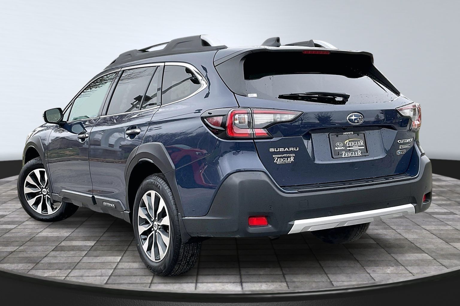 2023 SUBARU OUTBACK - Image 11