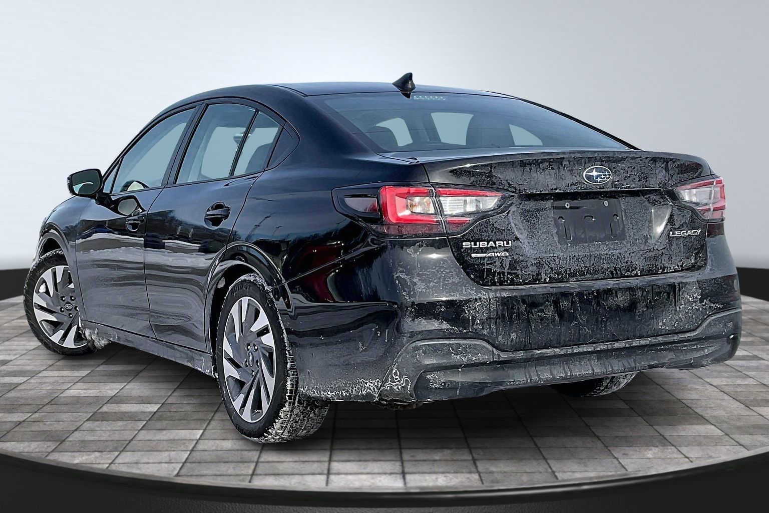 2025 SUBARU LEGACY - Image 8