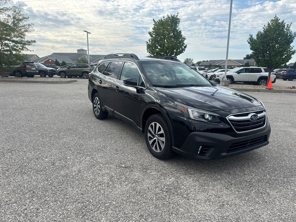 Used 2022 Subaru Outback Premium SUV