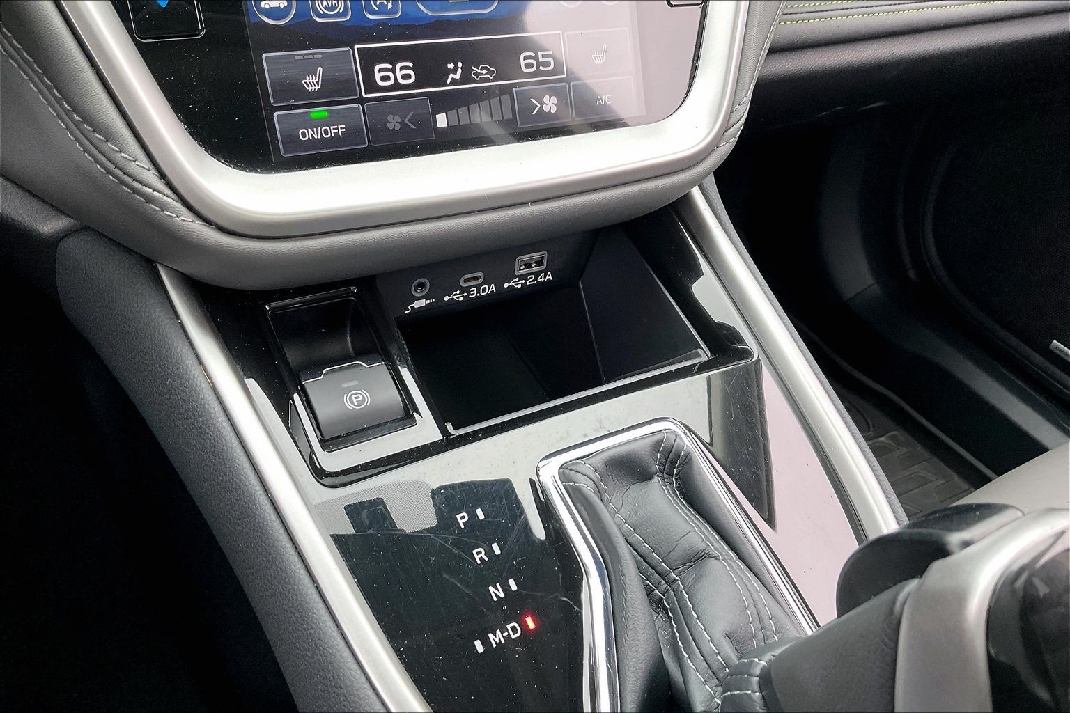 2025 SUBARU OUTBACK - Image 25