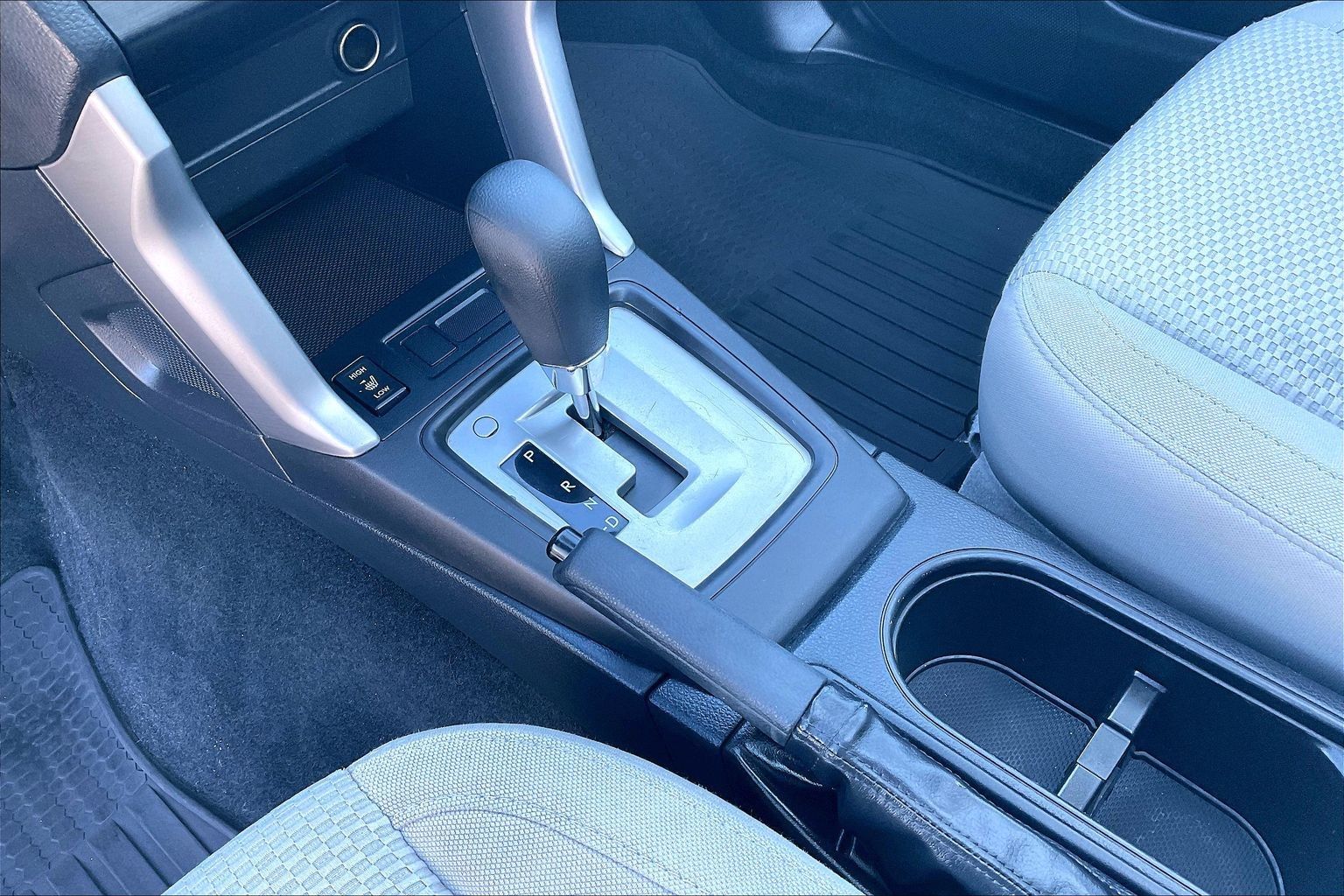 2015 SUBARU FORESTER - Image 13