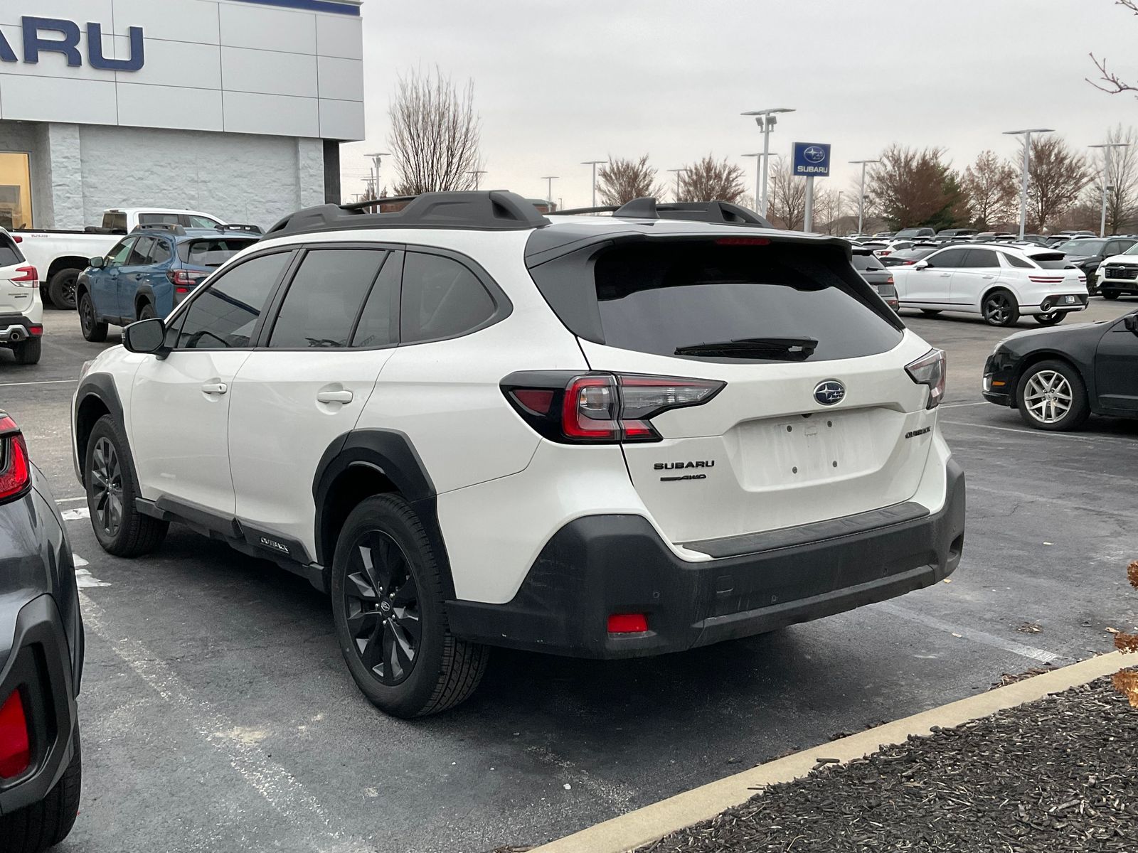 2025 SUBARU OUTBACK - Image 35