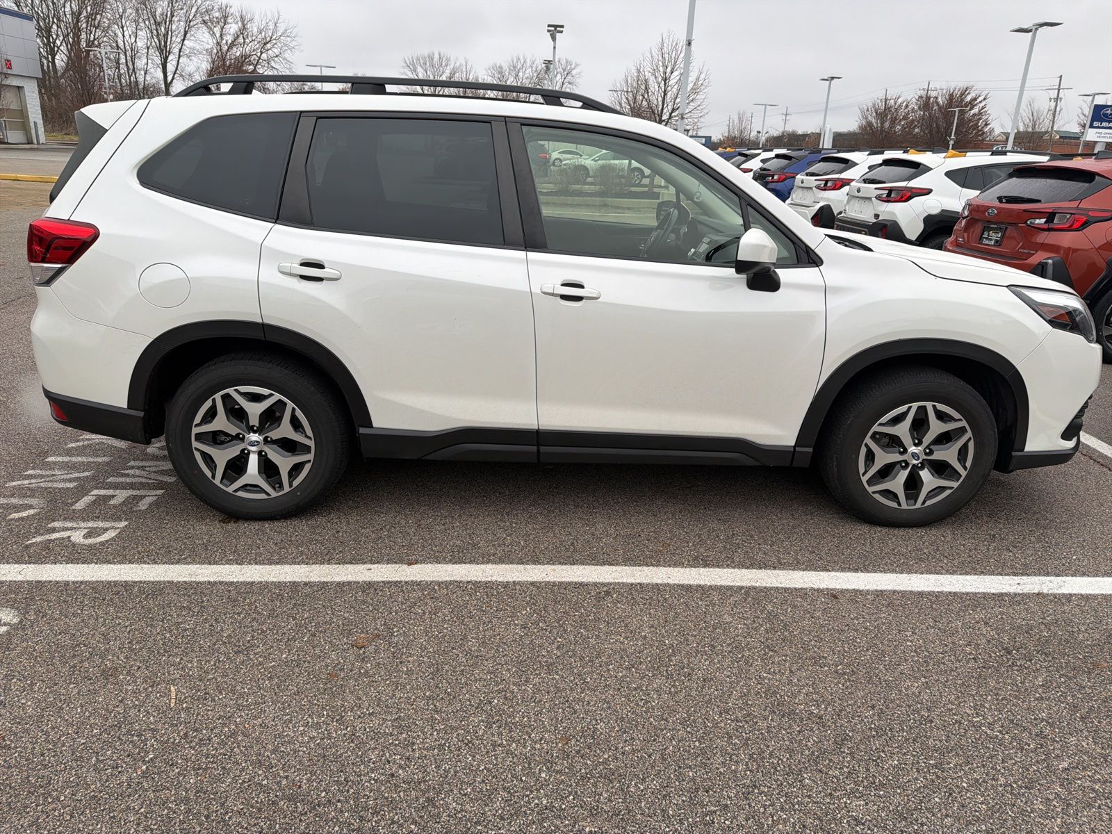 2023 SUBARU FORESTER - Image 12