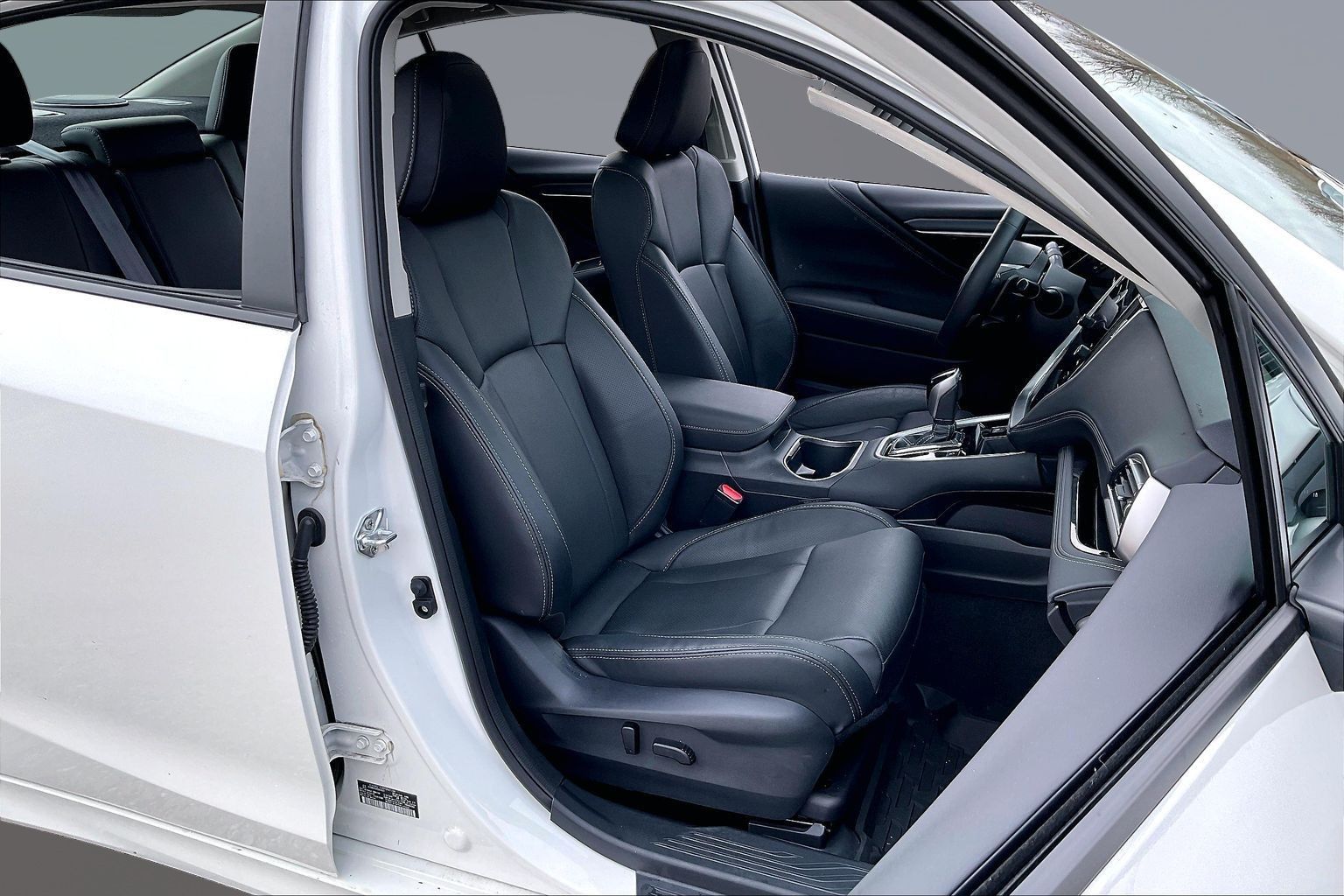 2025 SUBARU LEGACY - Image 7