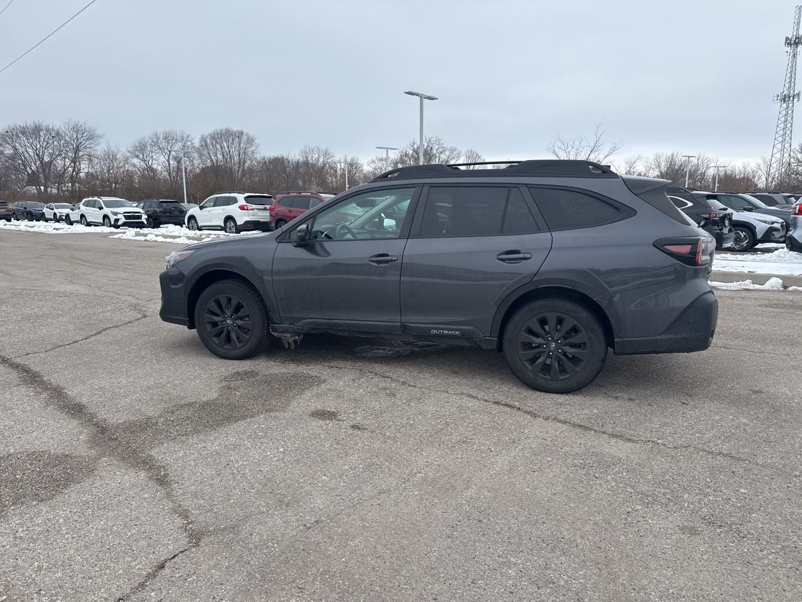 2023 SUBARU OUTBACK - Image 17