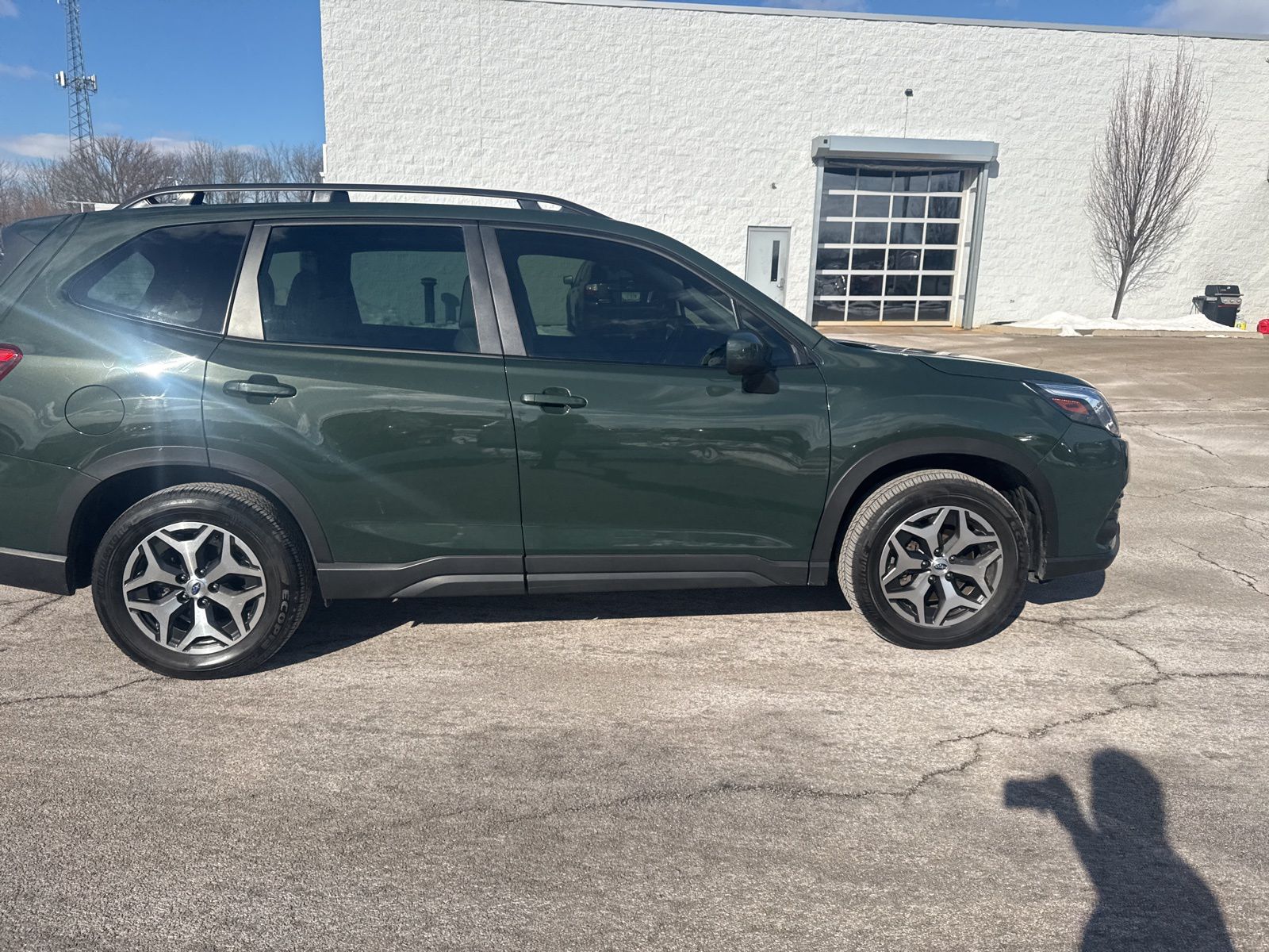 2023 SUBARU FORESTER - Image 39