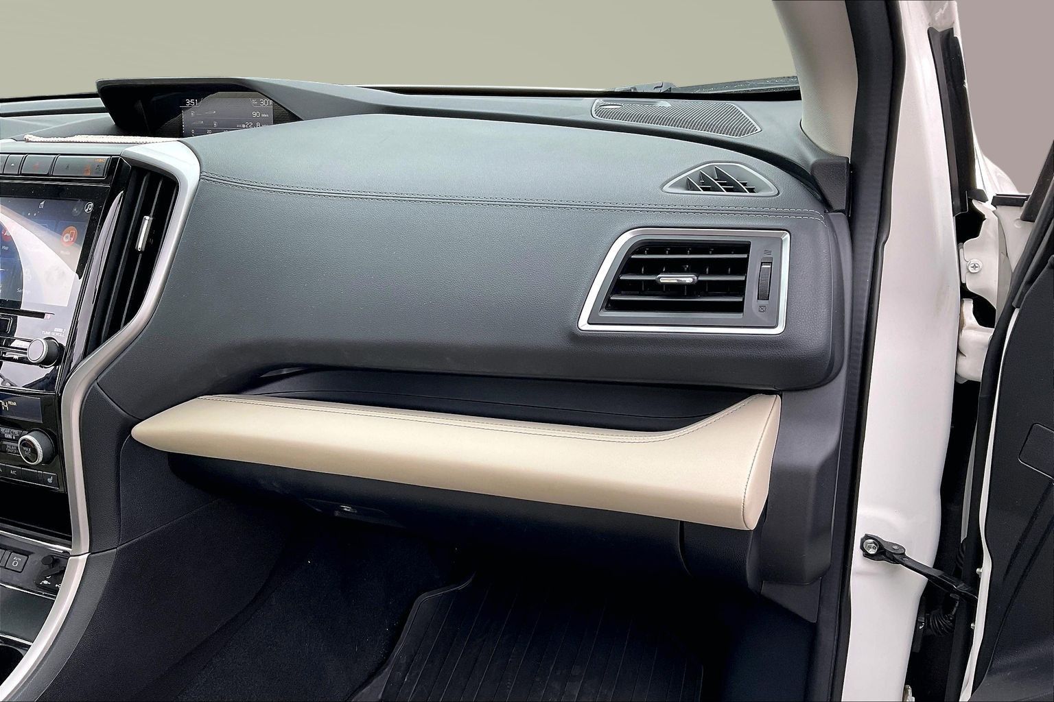 2020 SUBARU ASCENT - Image 11