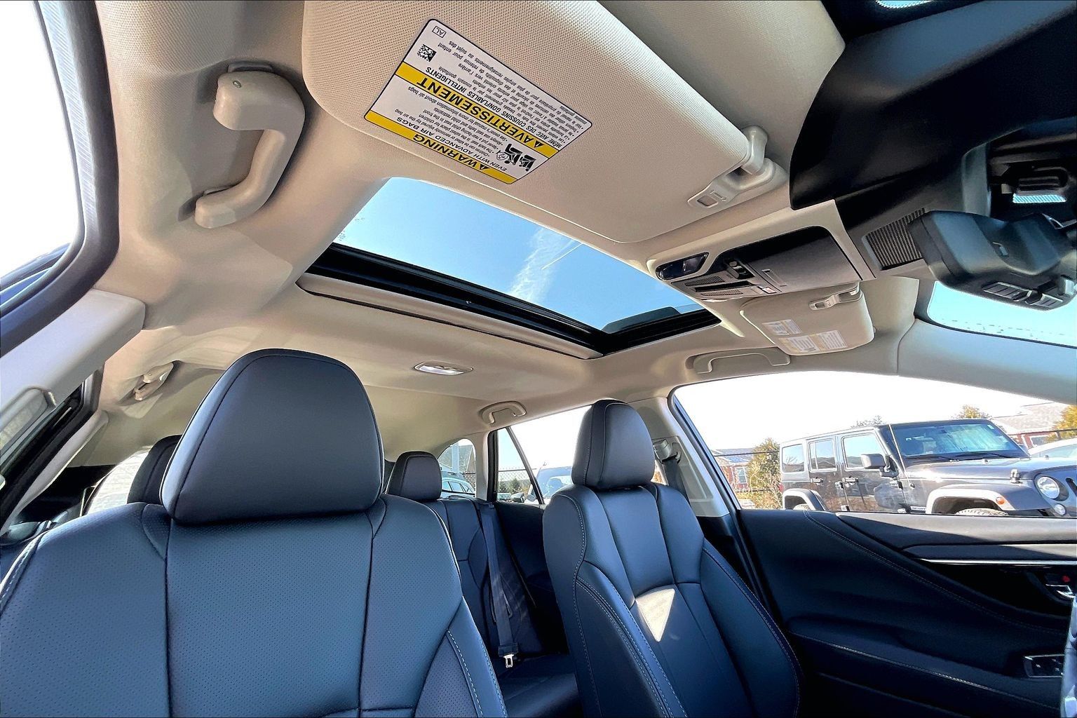 2025 SUBARU OUTBACK - Image 16