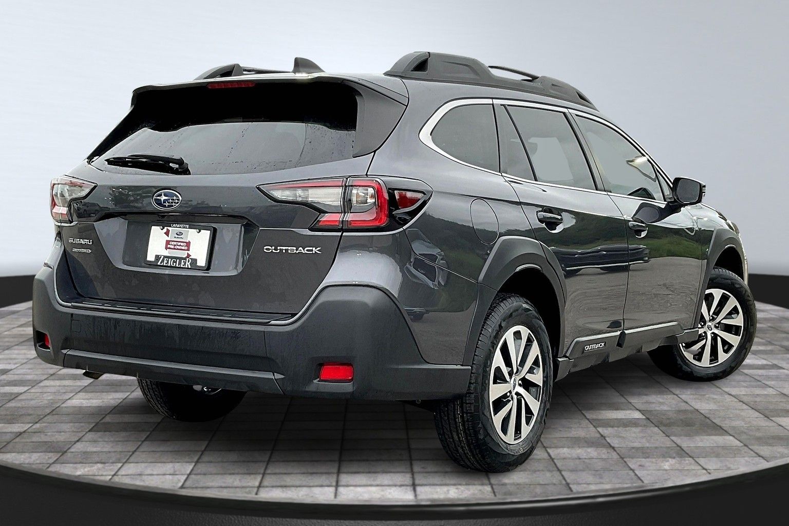 2023 Subaru Outback Premium photo 2