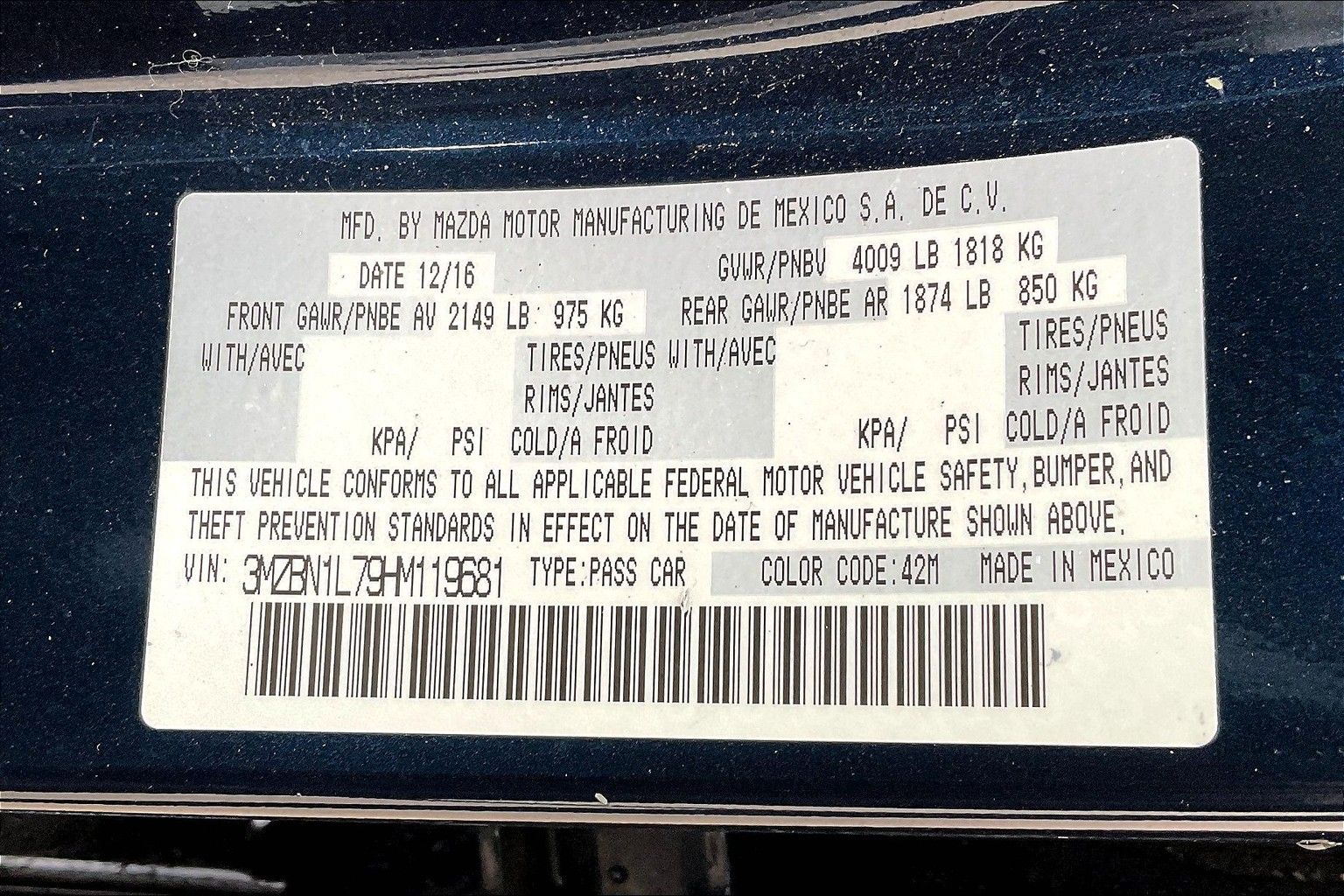 2017 MAZDA MAZDA3 - Image 32