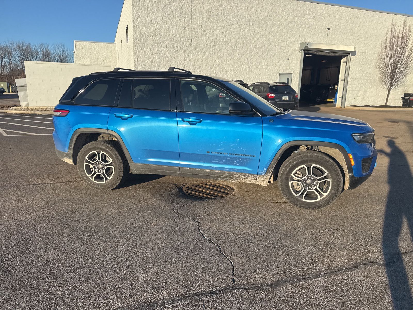 2022 JEEP GRAND CHEROKEE - Image 10