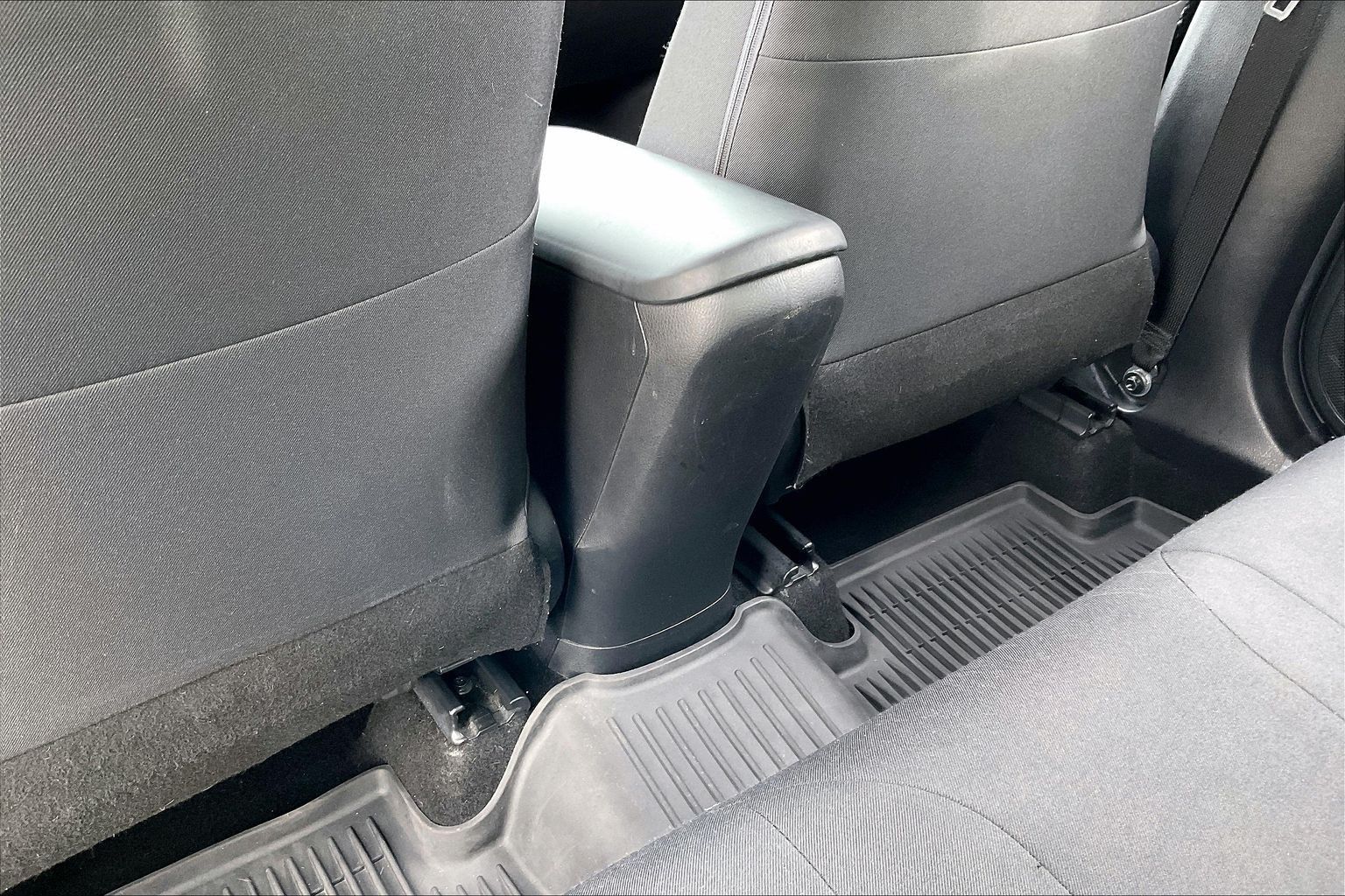 2018 TOYOTA C-HR - Image 23