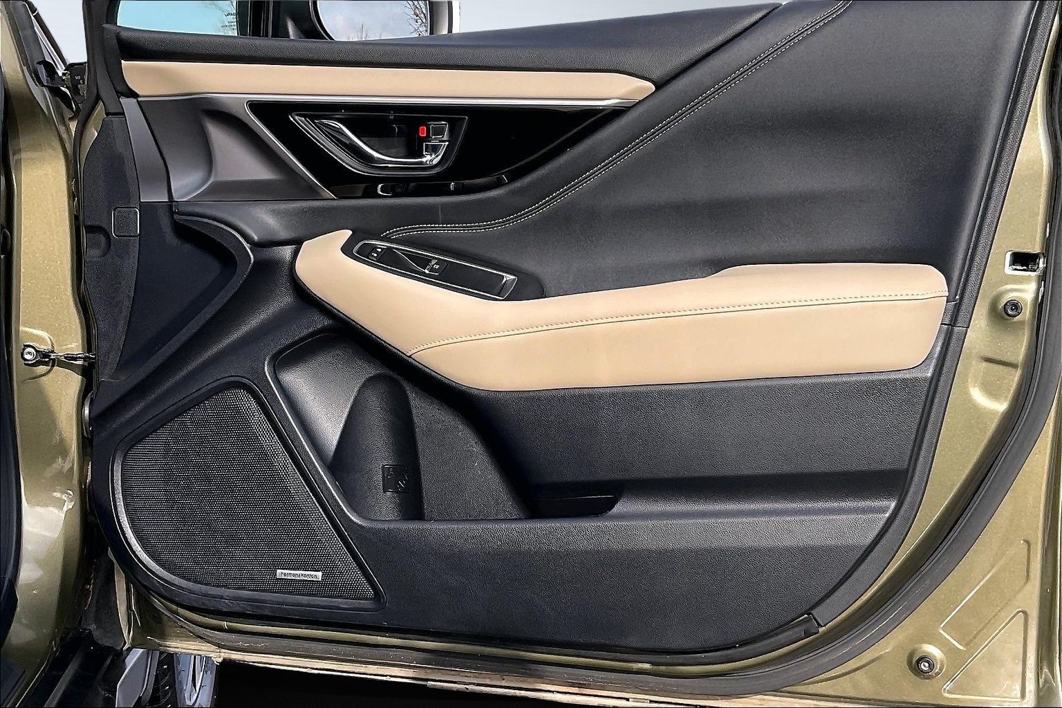 2020 SUBARU OUTBACK - Image 18