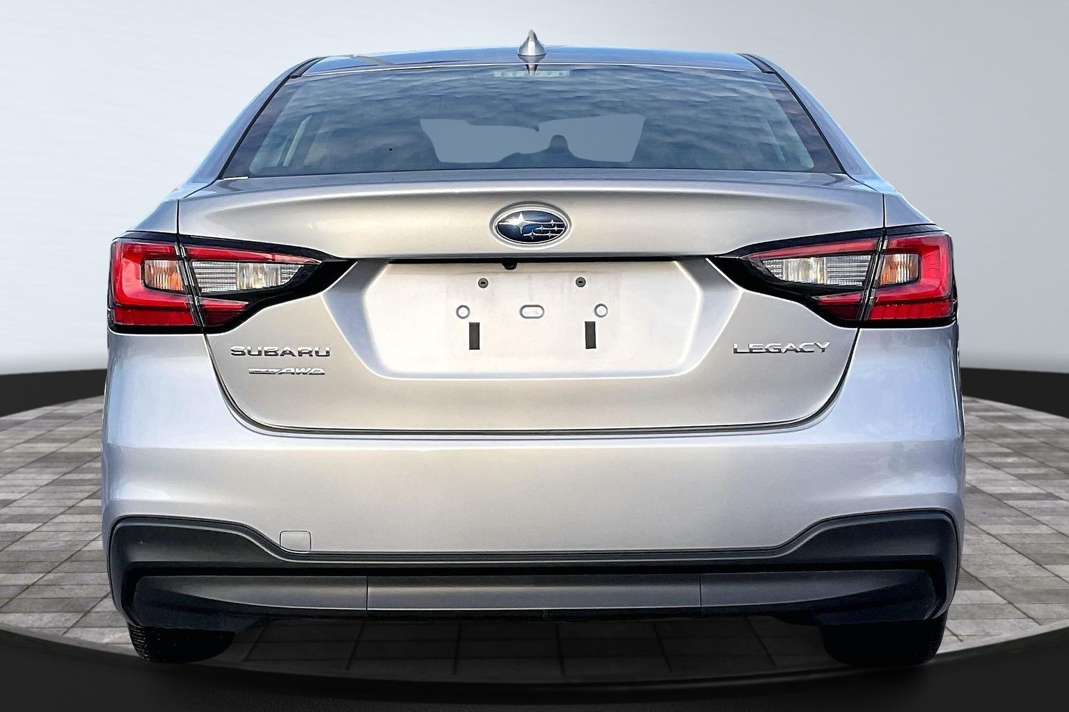 2025 SUBARU LEGACY - Image 4