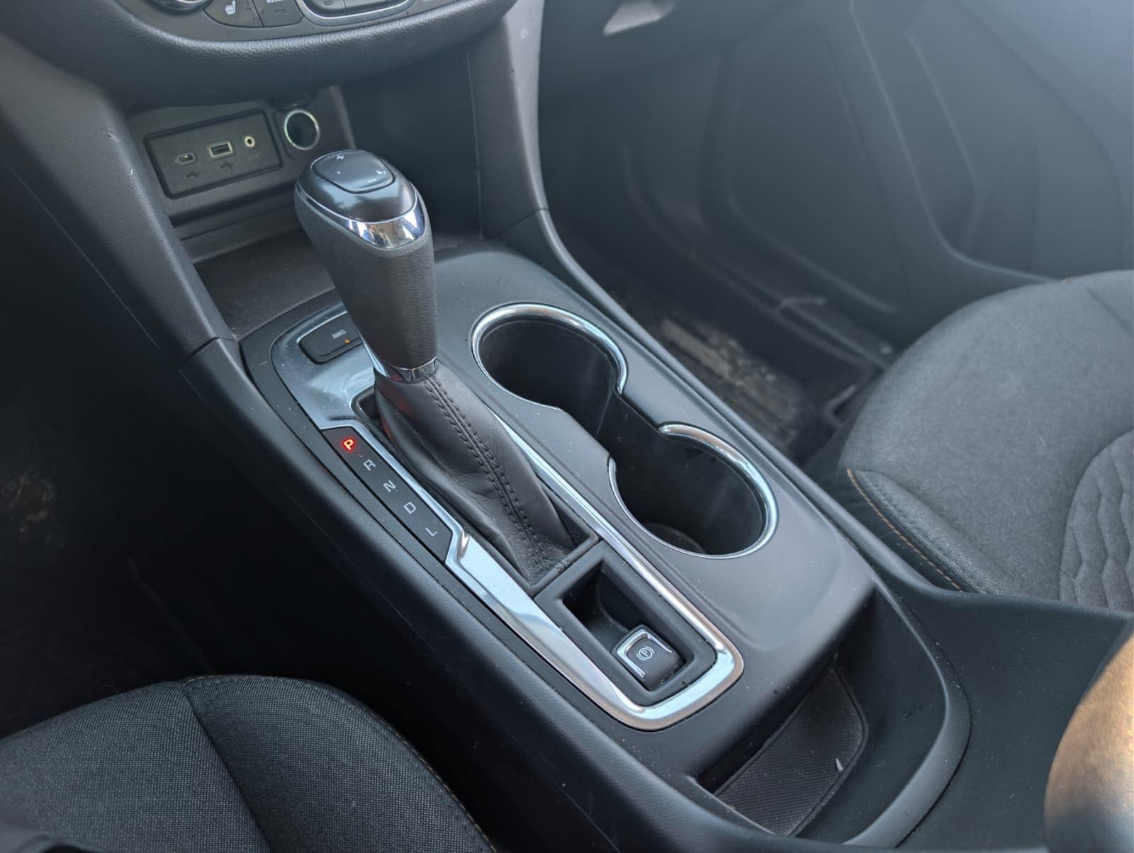 2020 CHEVROLET EQUINOX - Image 16