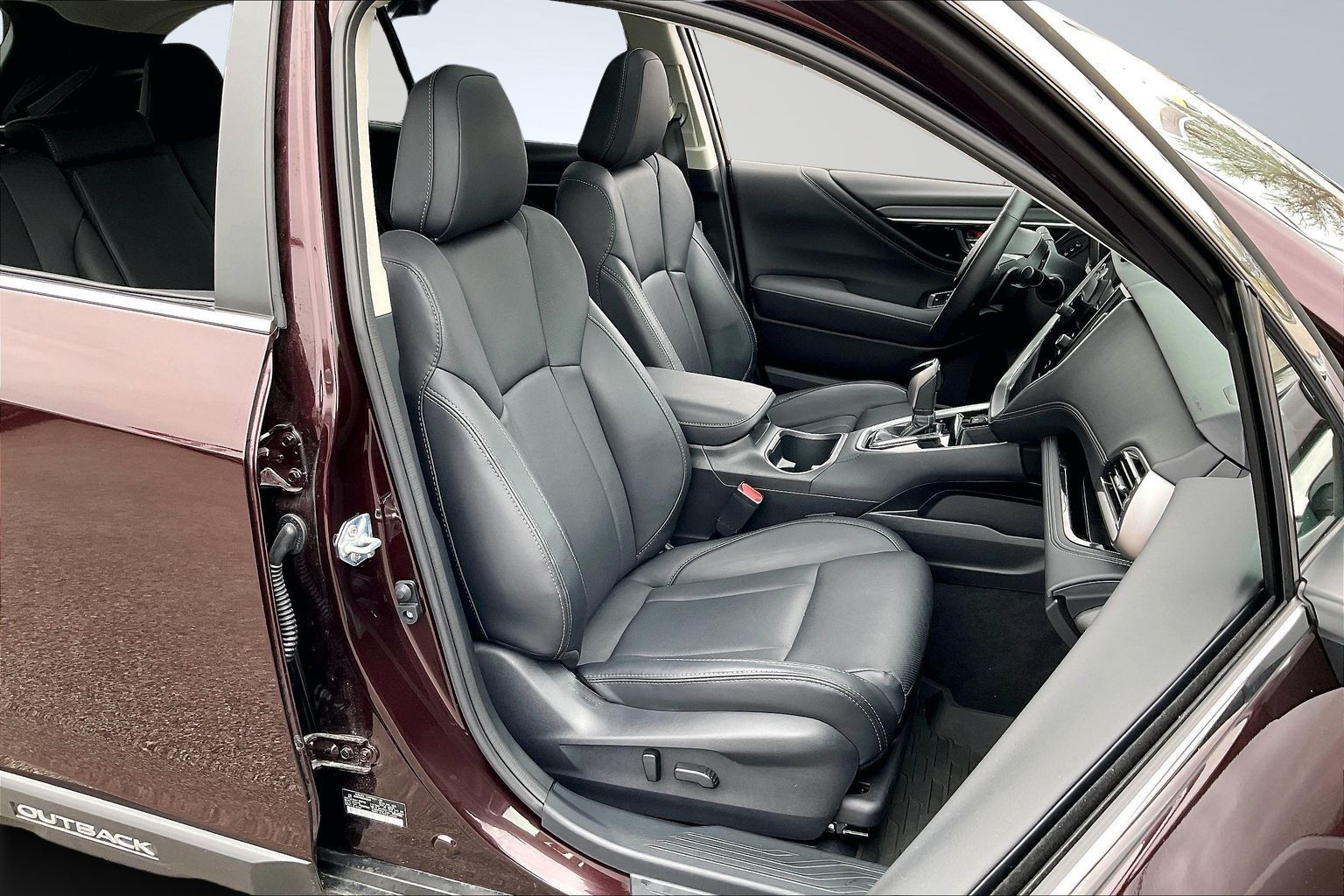 2025 SUBARU OUTBACK - Image 7