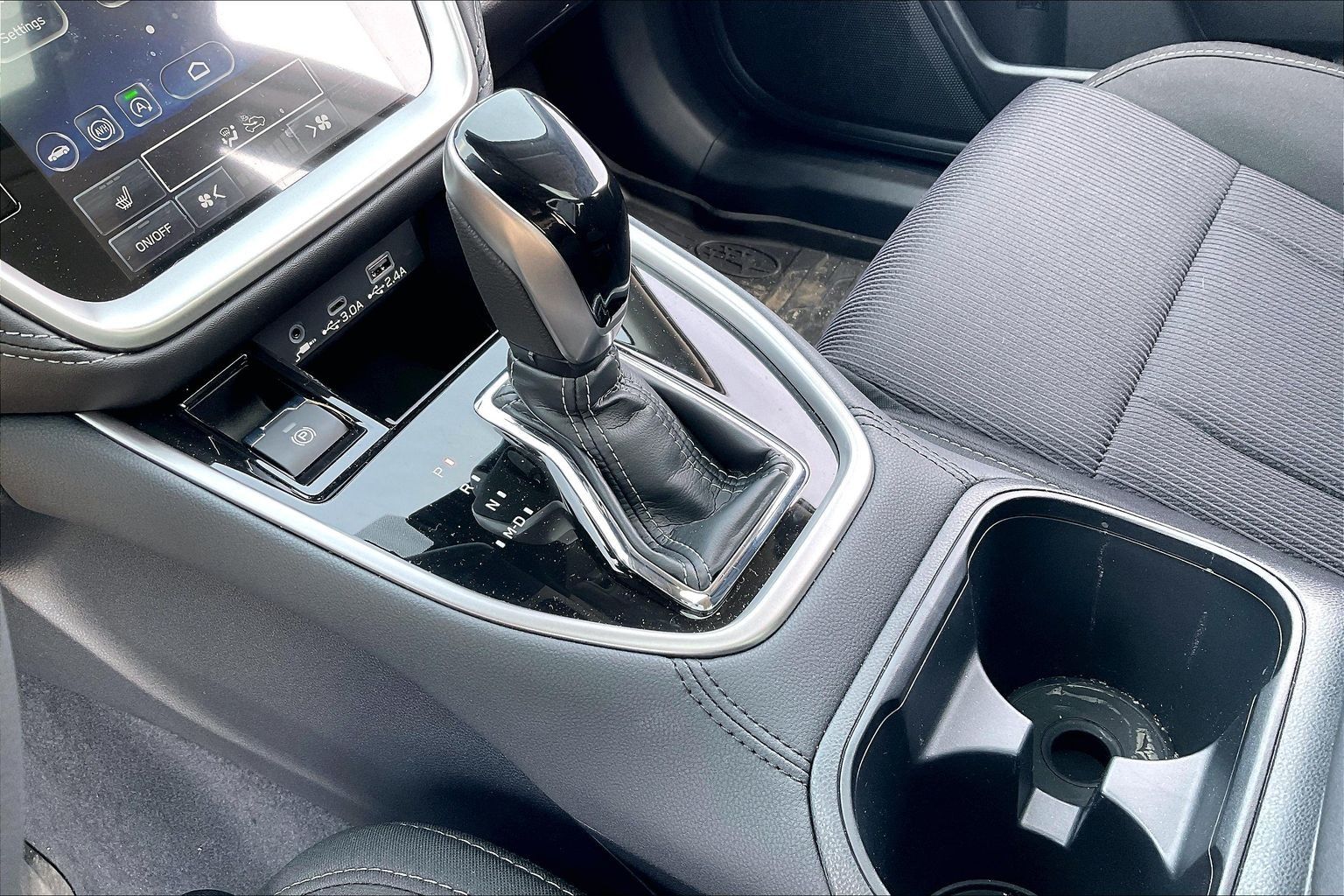 2025 SUBARU LEGACY - Image 13