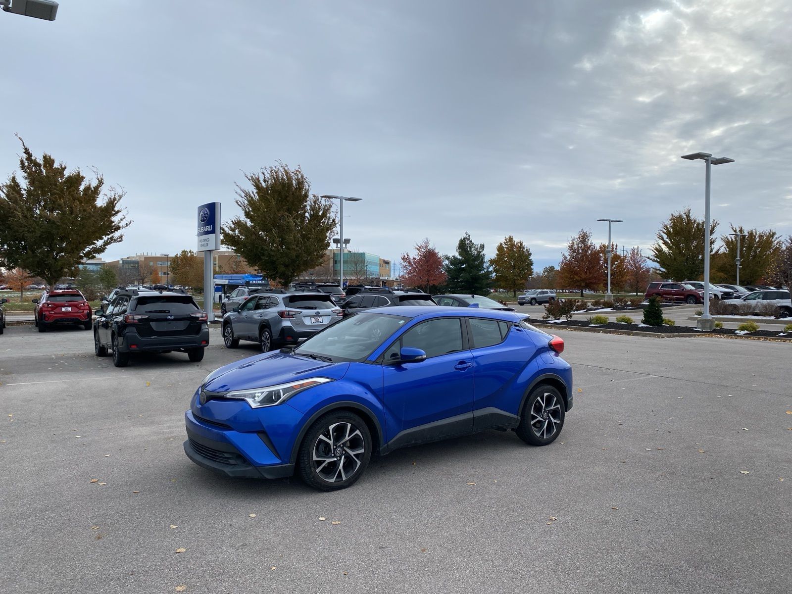 2018 Toyota C-HR XLE's photo