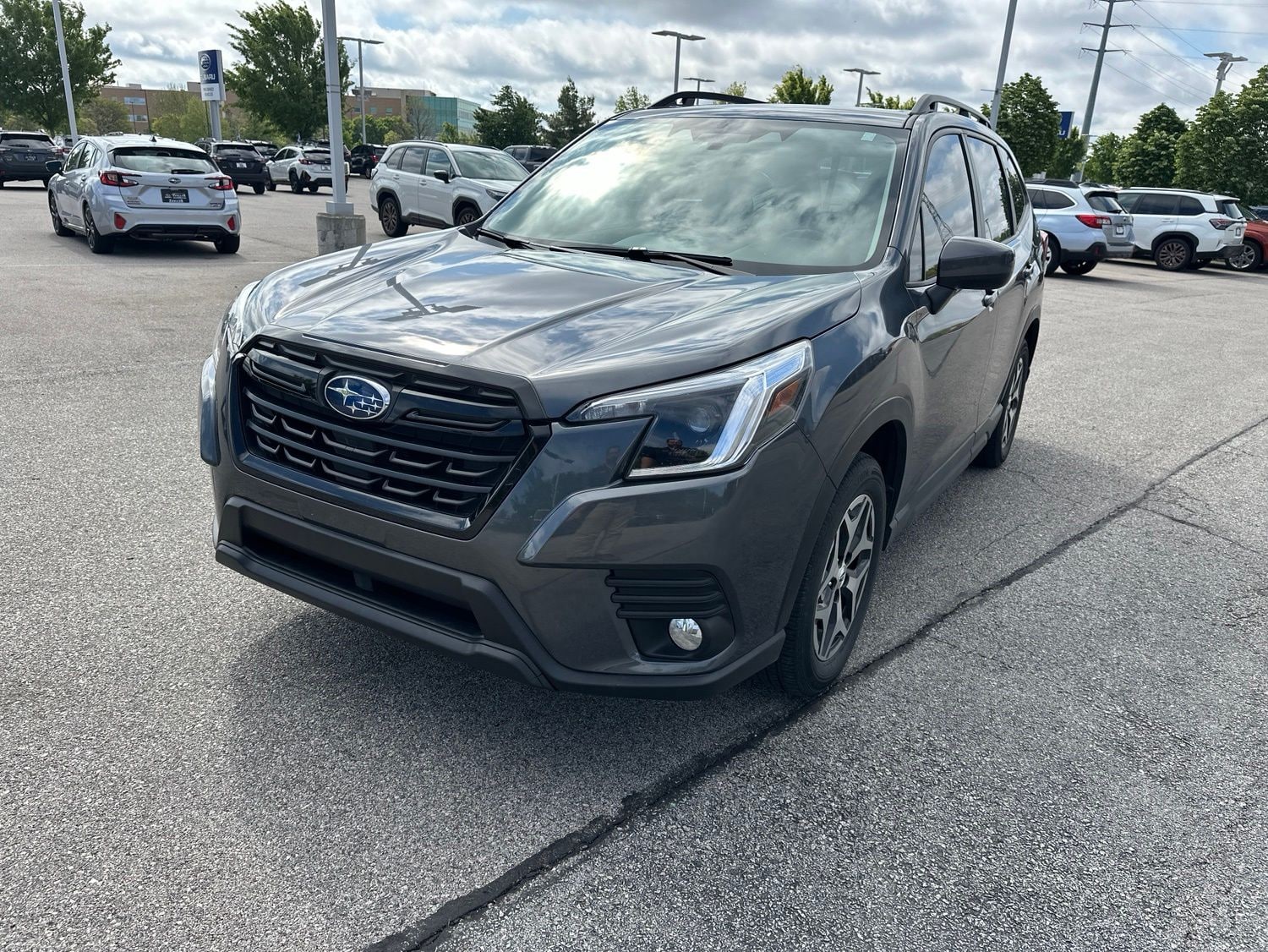 2023 Subaru Forester Premium's photo