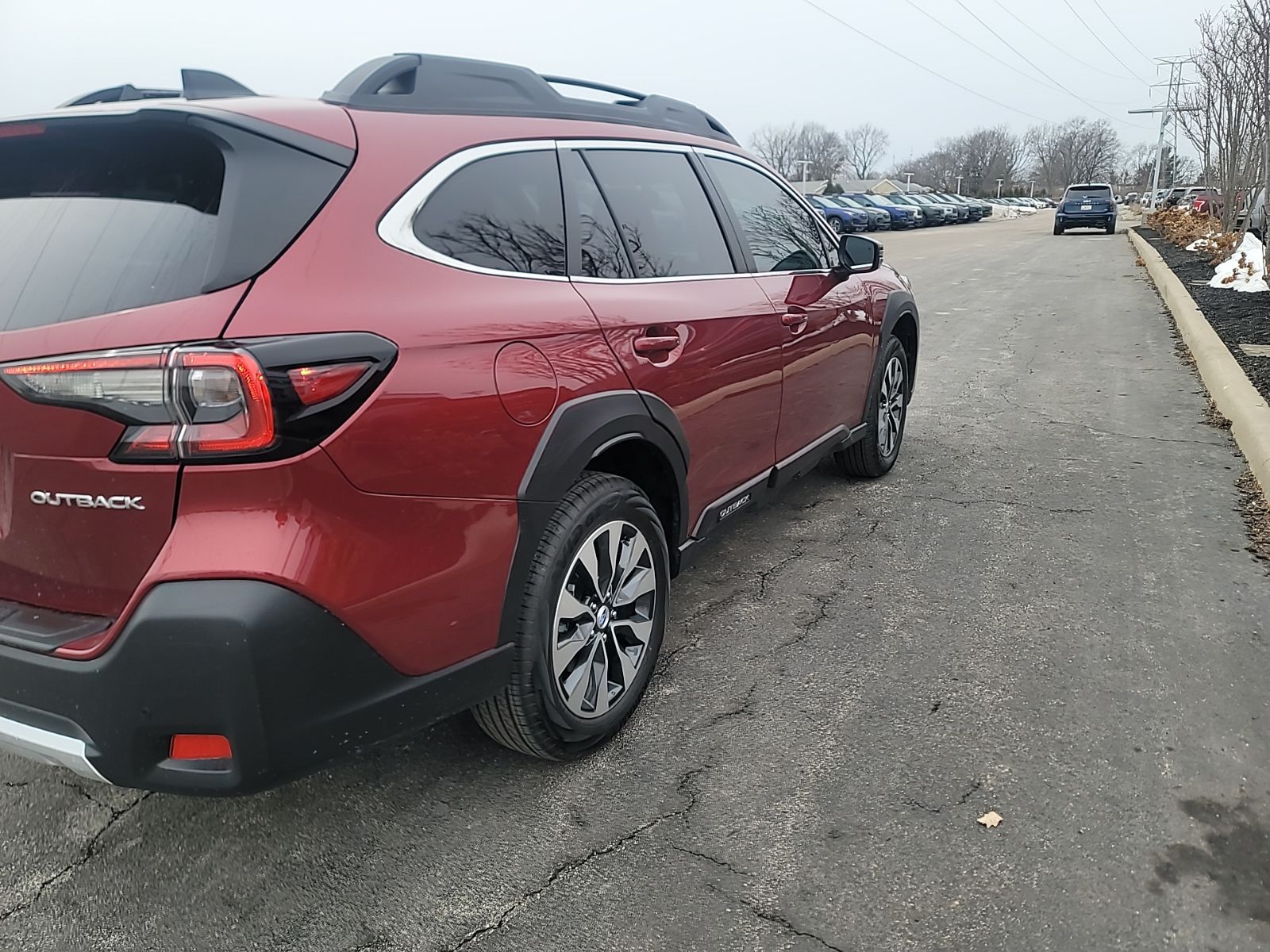 2025 SUBARU OUTBACK - Image 9