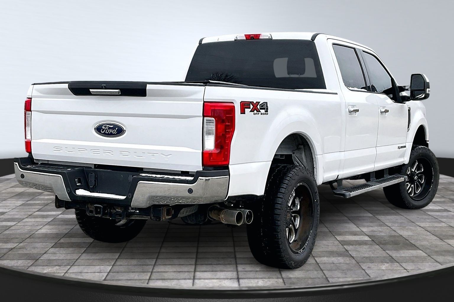2019 FORD F-250 - Image 2