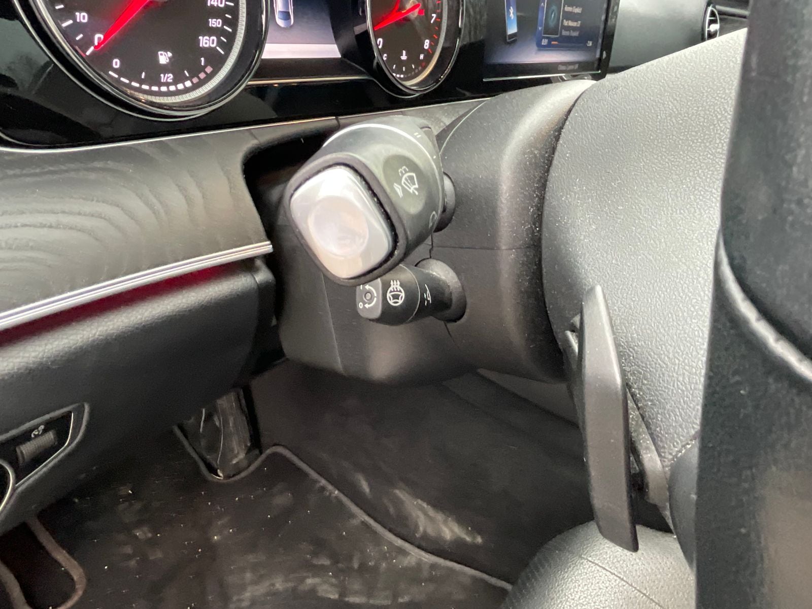 2019 MERCEDES-BENZ E-CLASS - Image 36