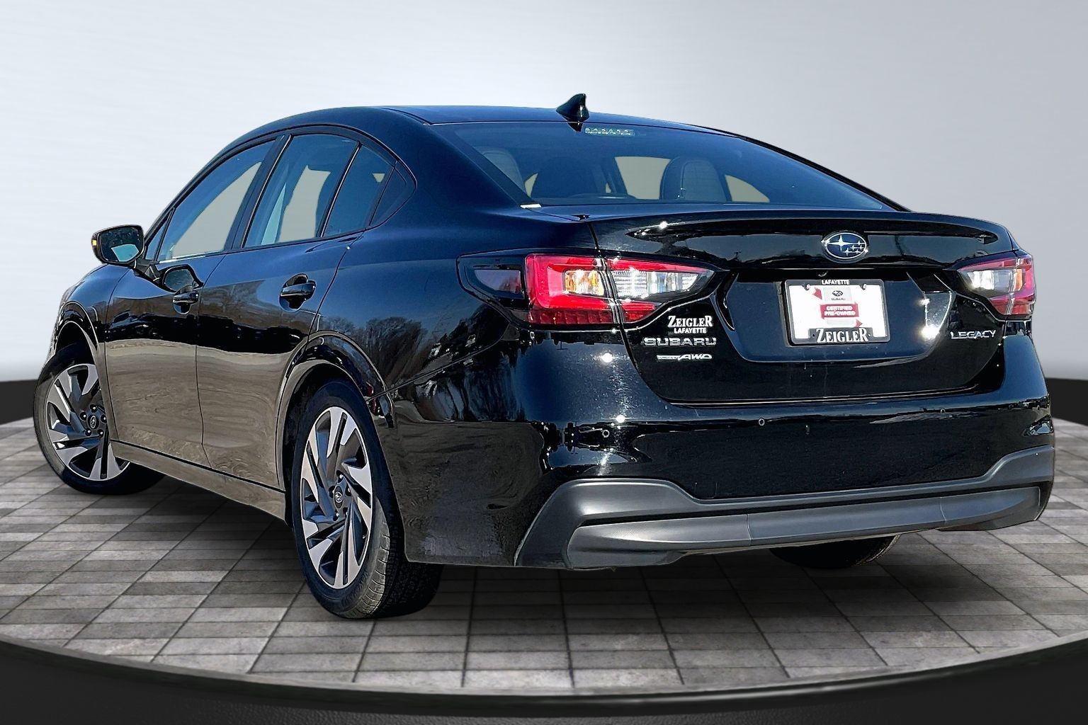2025 SUBARU LEGACY - Image 11