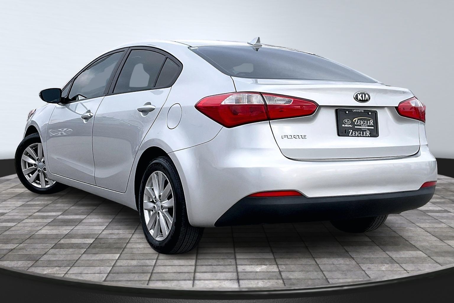 2014 KIA FORTE - Image 11