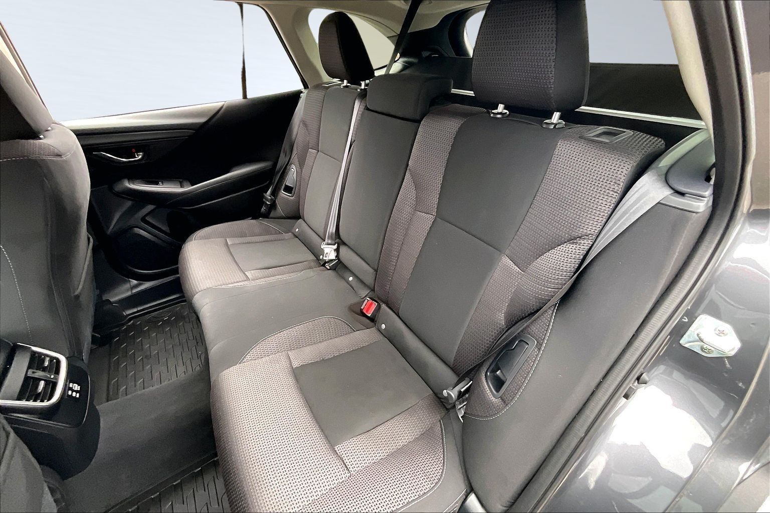 2025 SUBARU OUTBACK - Image 27