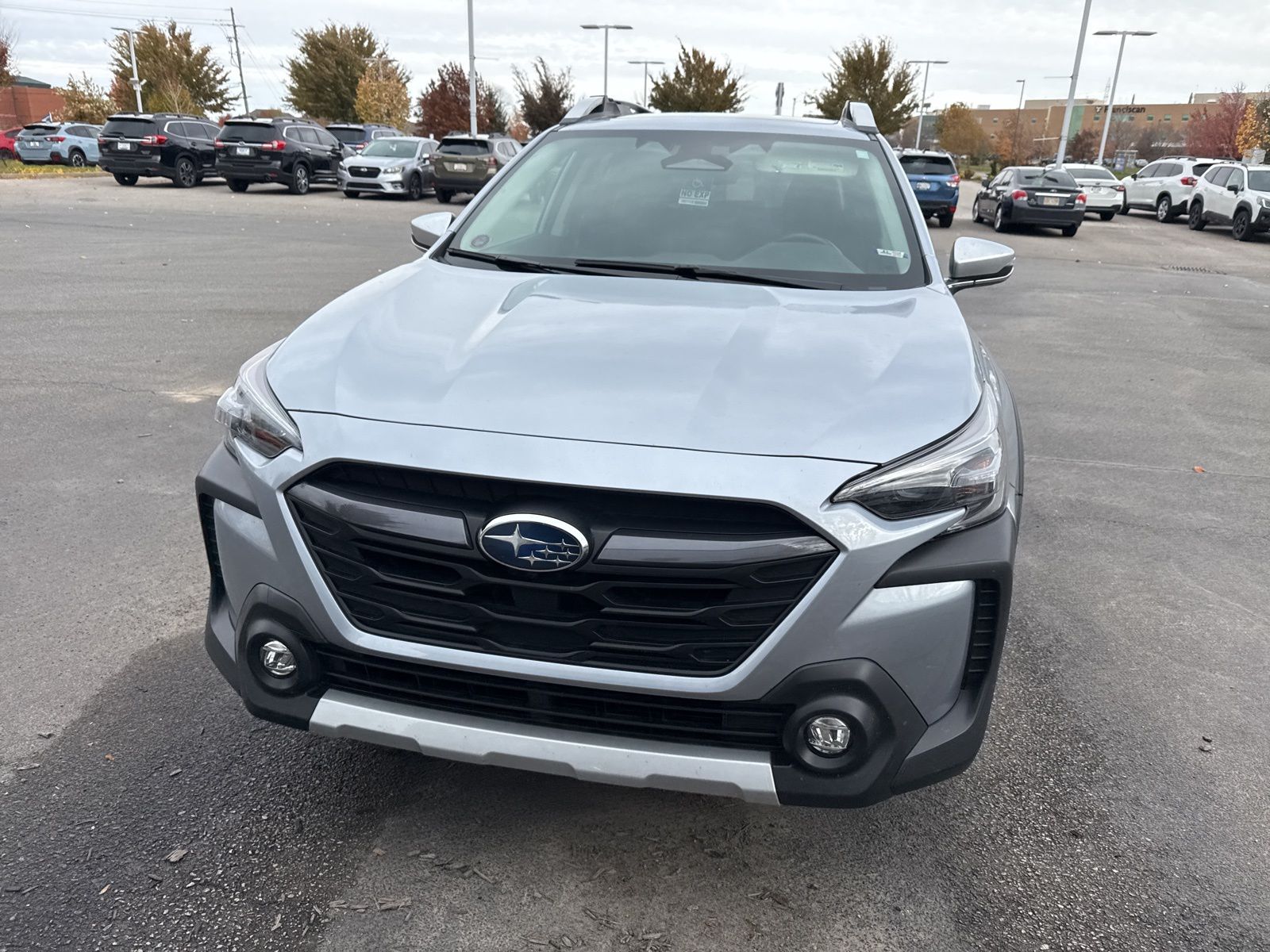 2023 Subaru Outback Touring photo 2