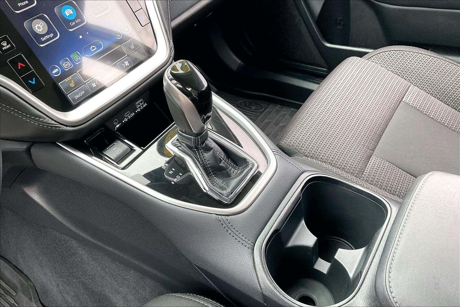 2025 SUBARU OUTBACK - Image 13