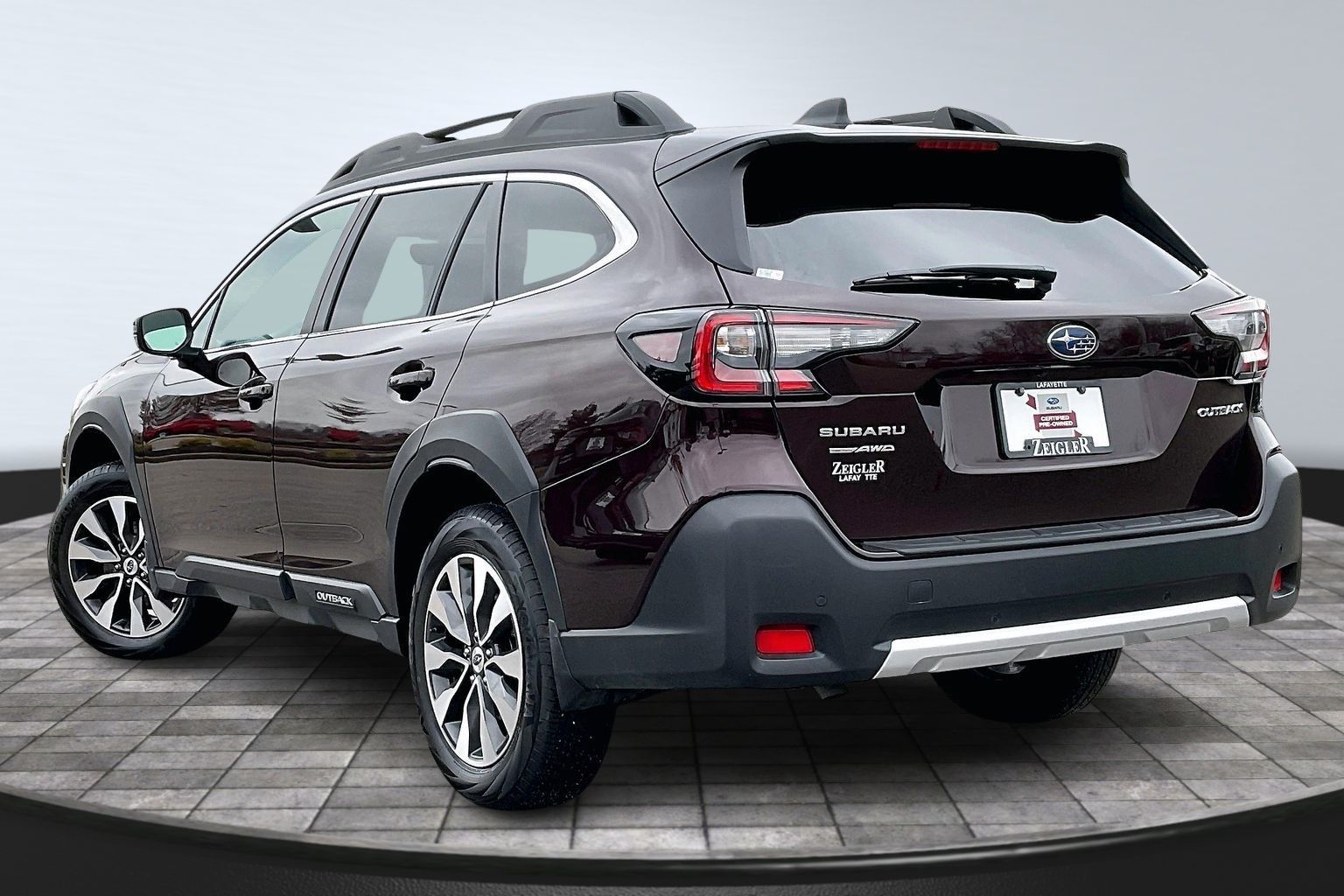 2025 SUBARU OUTBACK - Image 11