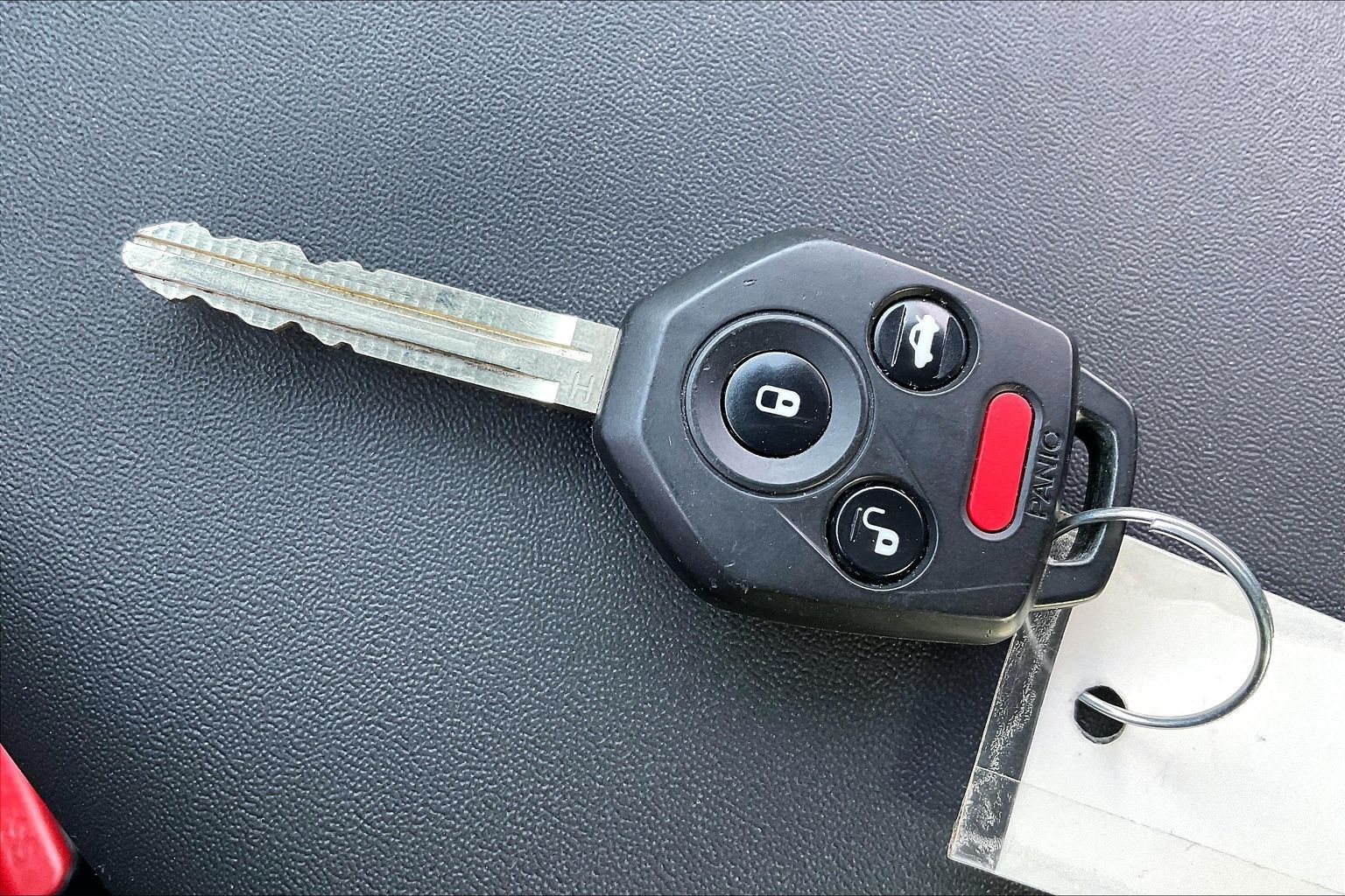 2025 SUBARU LEGACY - Image 8