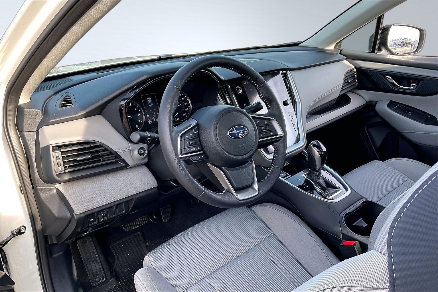 2025 SUBARU LEGACY - Image 12