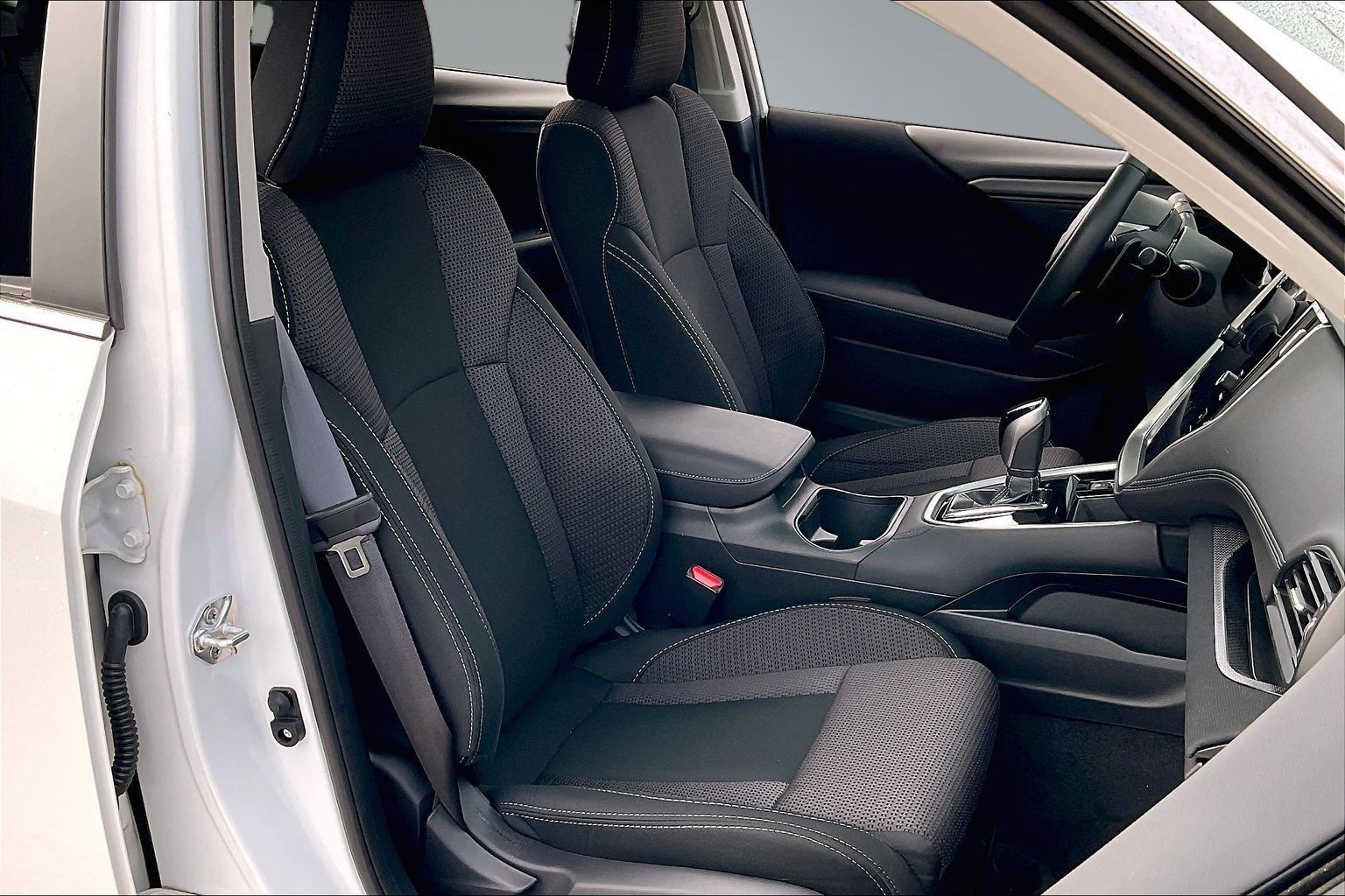 2025 SUBARU OUTBACK - Image 7