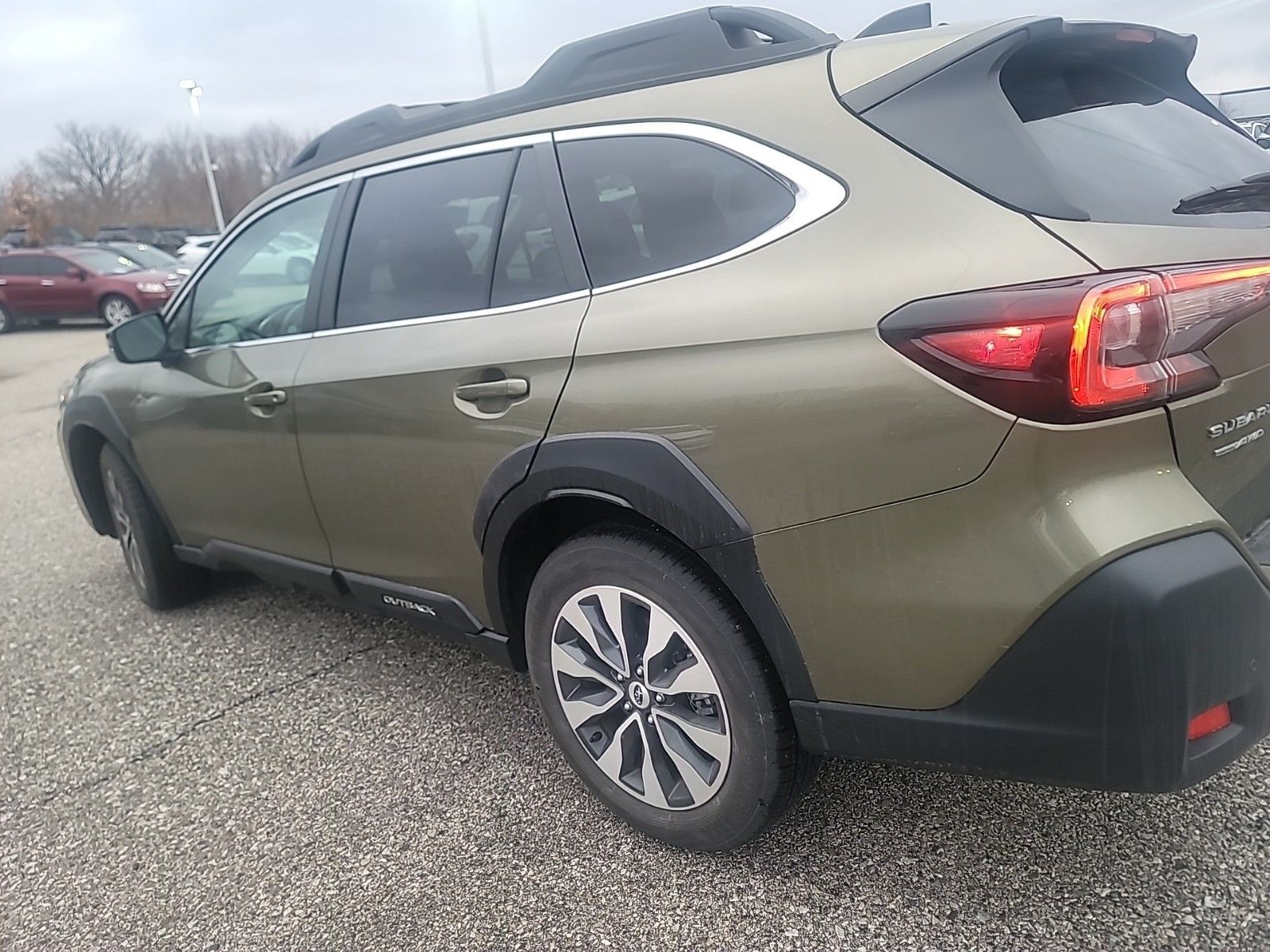2024 SUBARU OUTBACK - Image 14