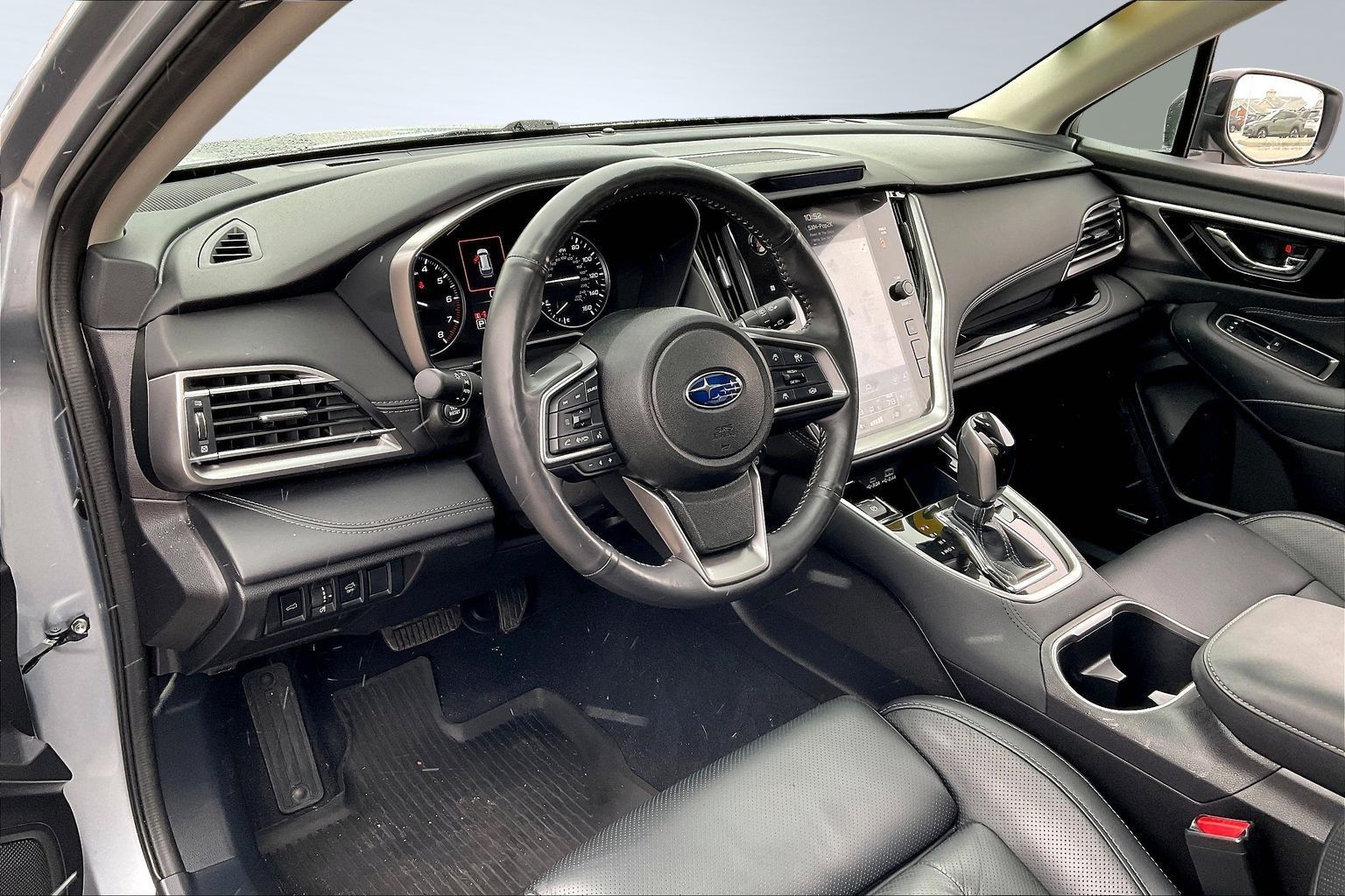 2025 SUBARU OUTBACK - Image 12