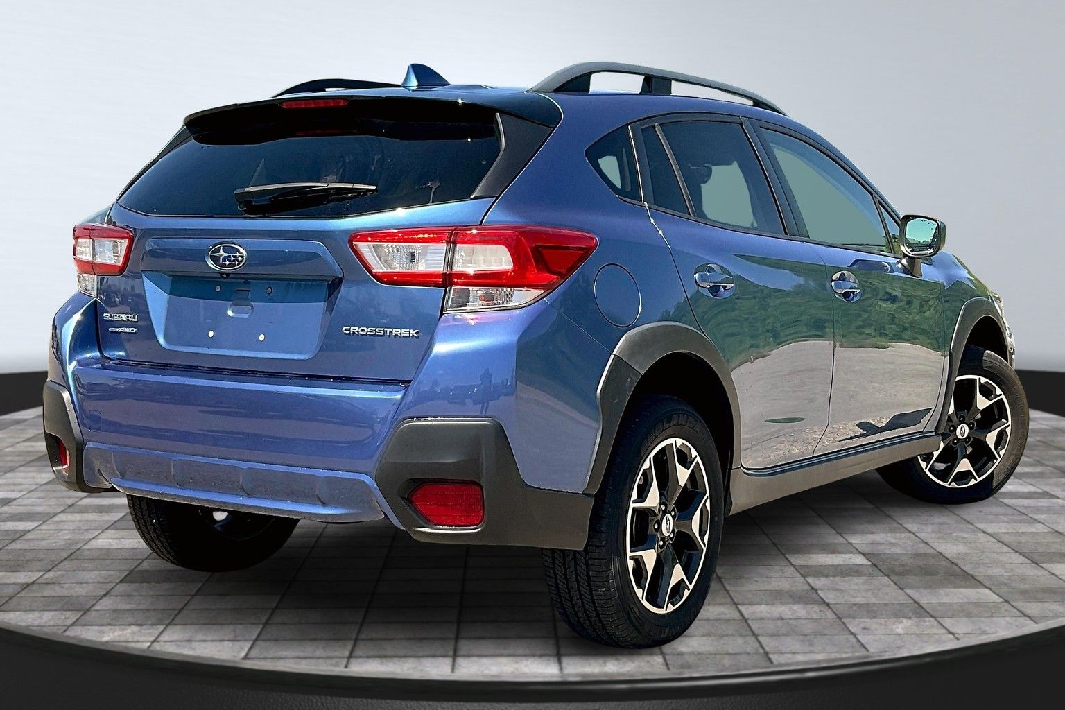 Used 2018 Subaru Crosstrek Premium with VIN JF2GTADC8JH351971 for sale in Lafayette, IN