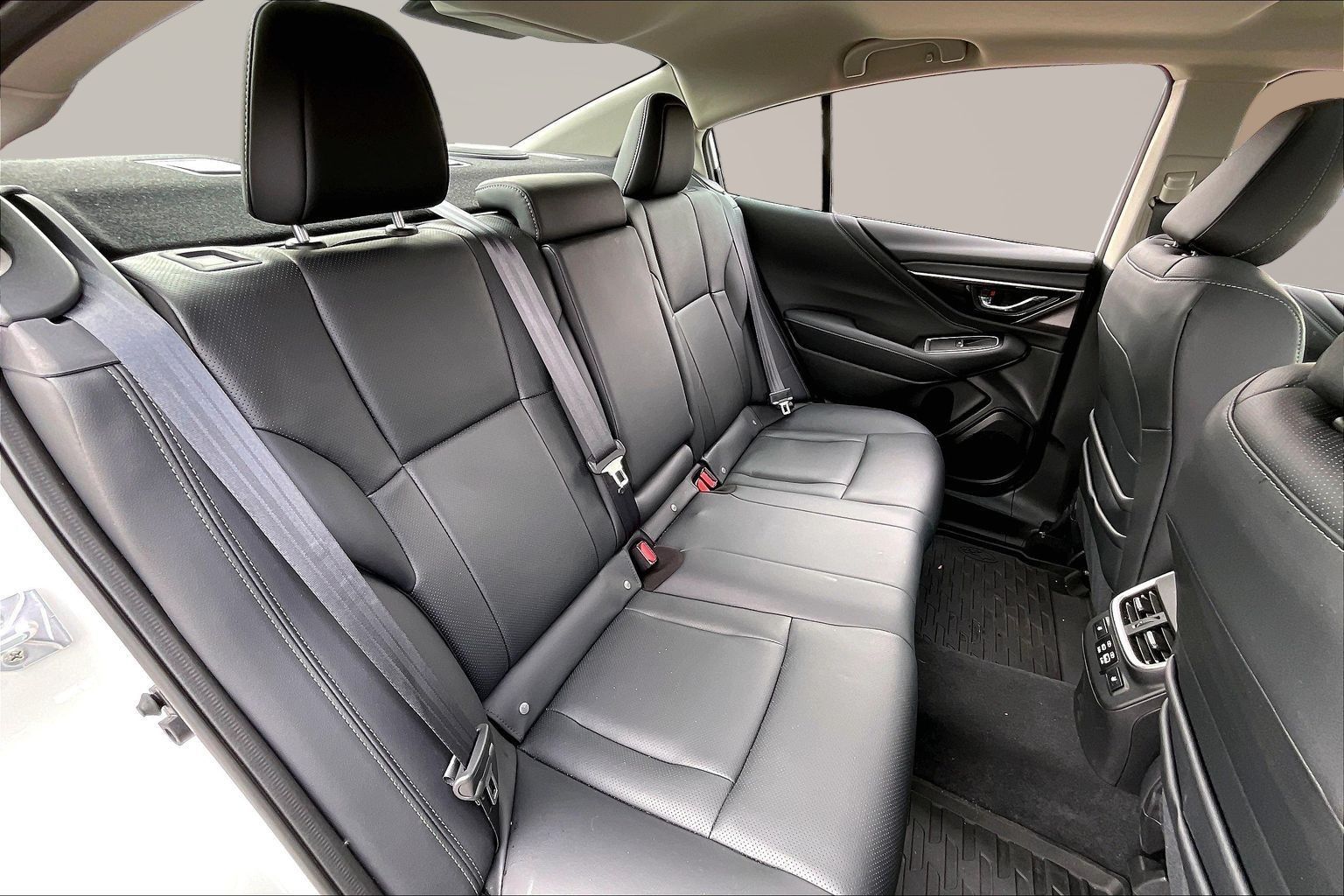 2025 SUBARU LEGACY - Image 28