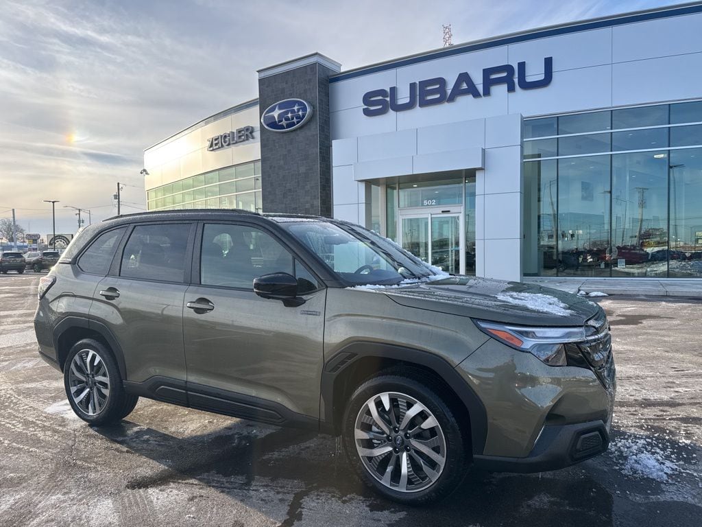 2025 Subaru Forester Touring's photo