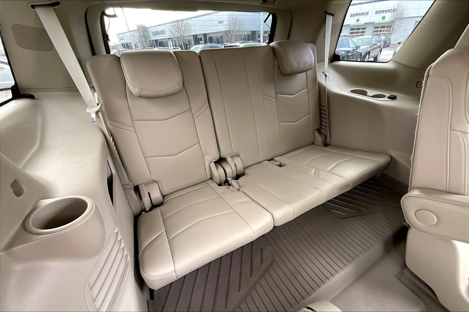 2019 CADILLAC ESCALADE - Image 29