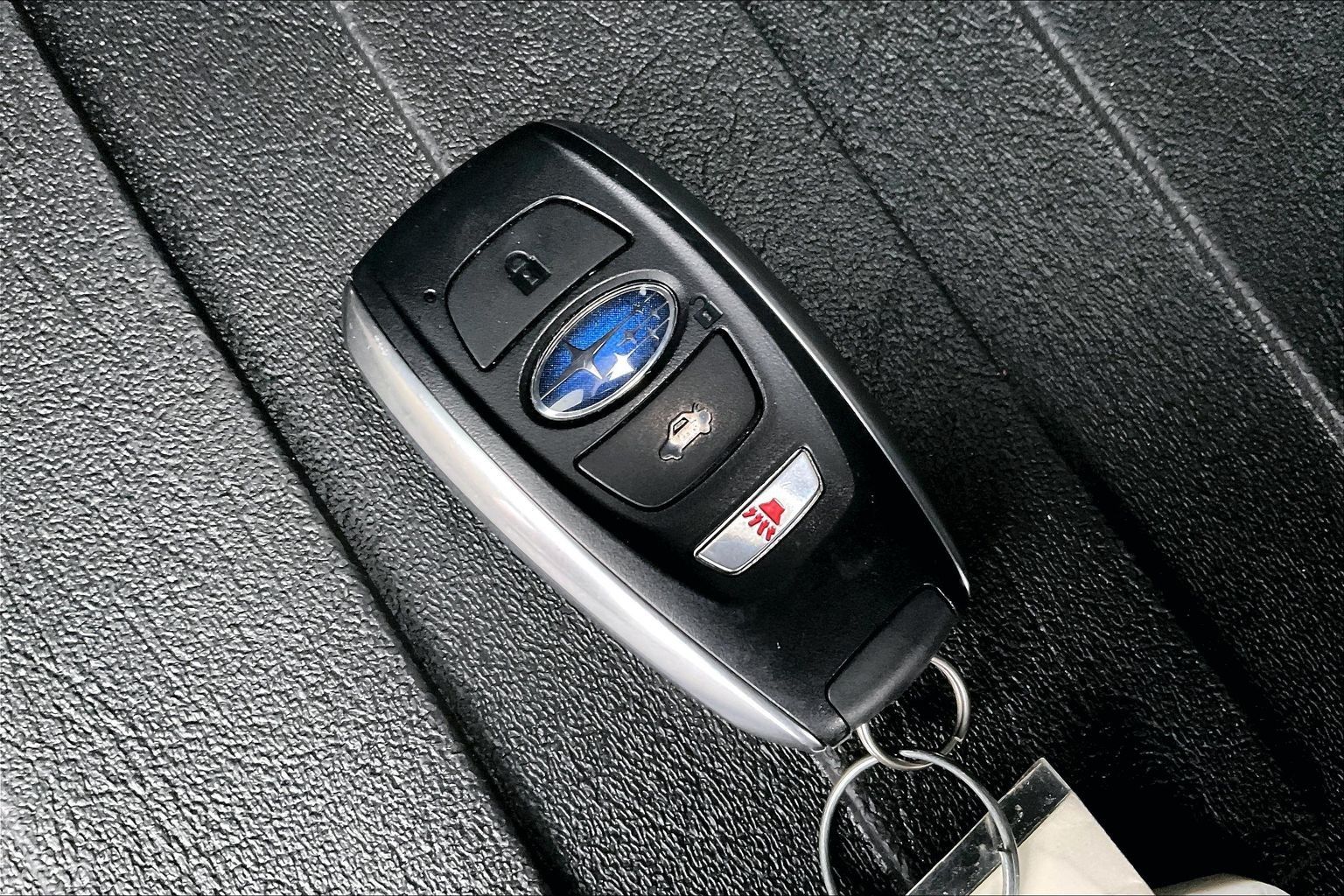 2025 SUBARU CROSSTREK - Image 9