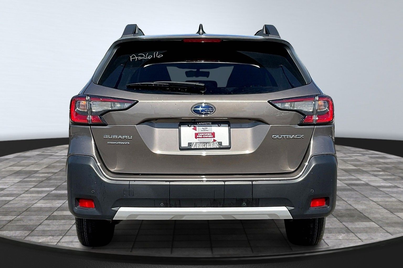 2023 Subaru Outback Limited photo 4